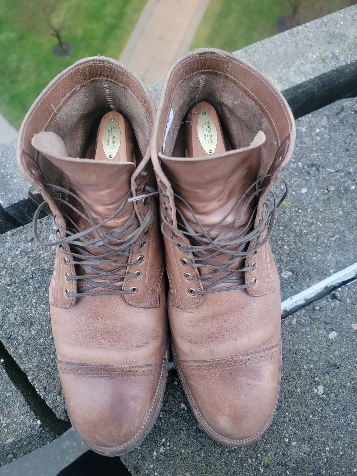 Photo by tempesttost on December 5, 2023 of the Viberg Service Boot BCT in Horween Natural Chromexcel.