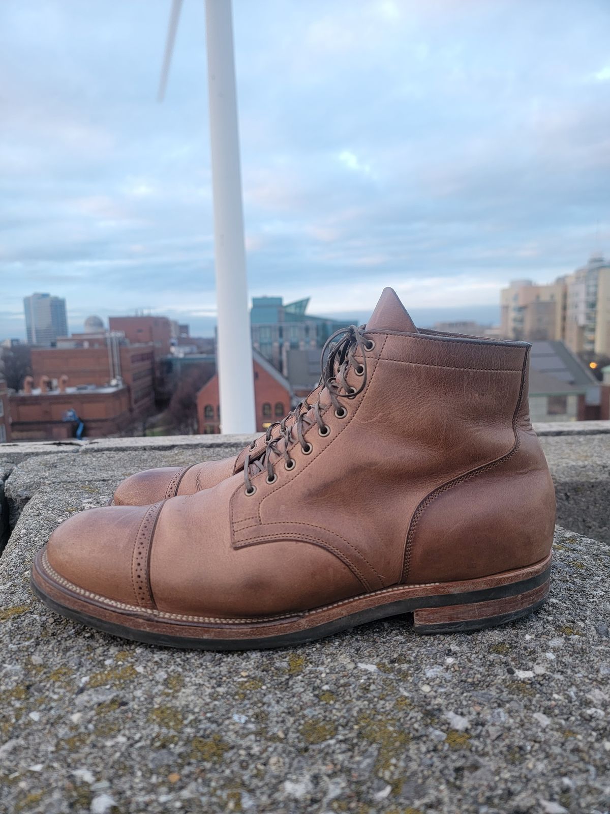 Photo by tempesttost on January 5, 2024 of the Viberg Service Boot BCT in Horween Natural Chromexcel.