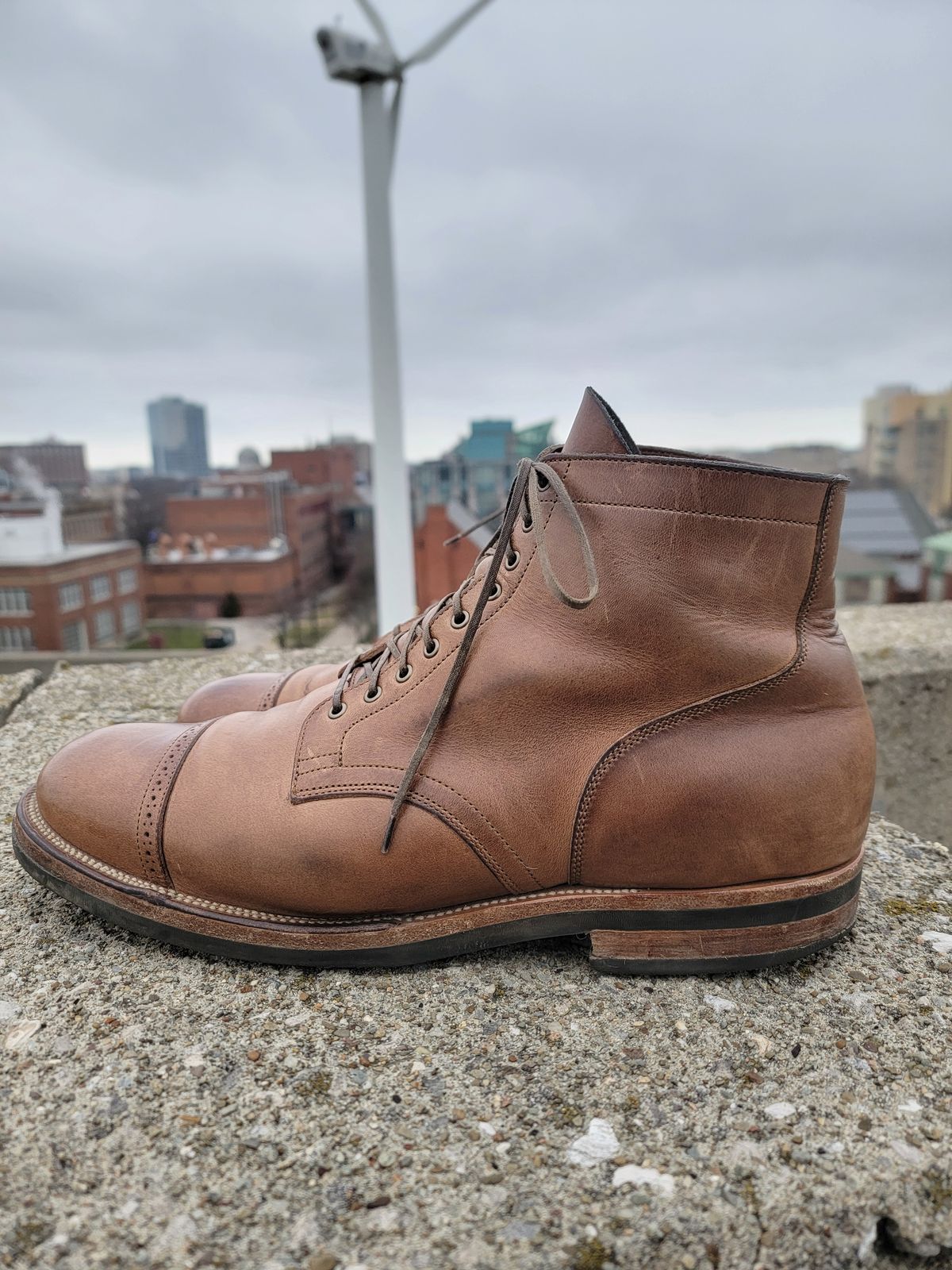 Photo by tempesttost on February 5, 2024 of the Viberg Service Boot BCT in Horween Natural Chromexcel.