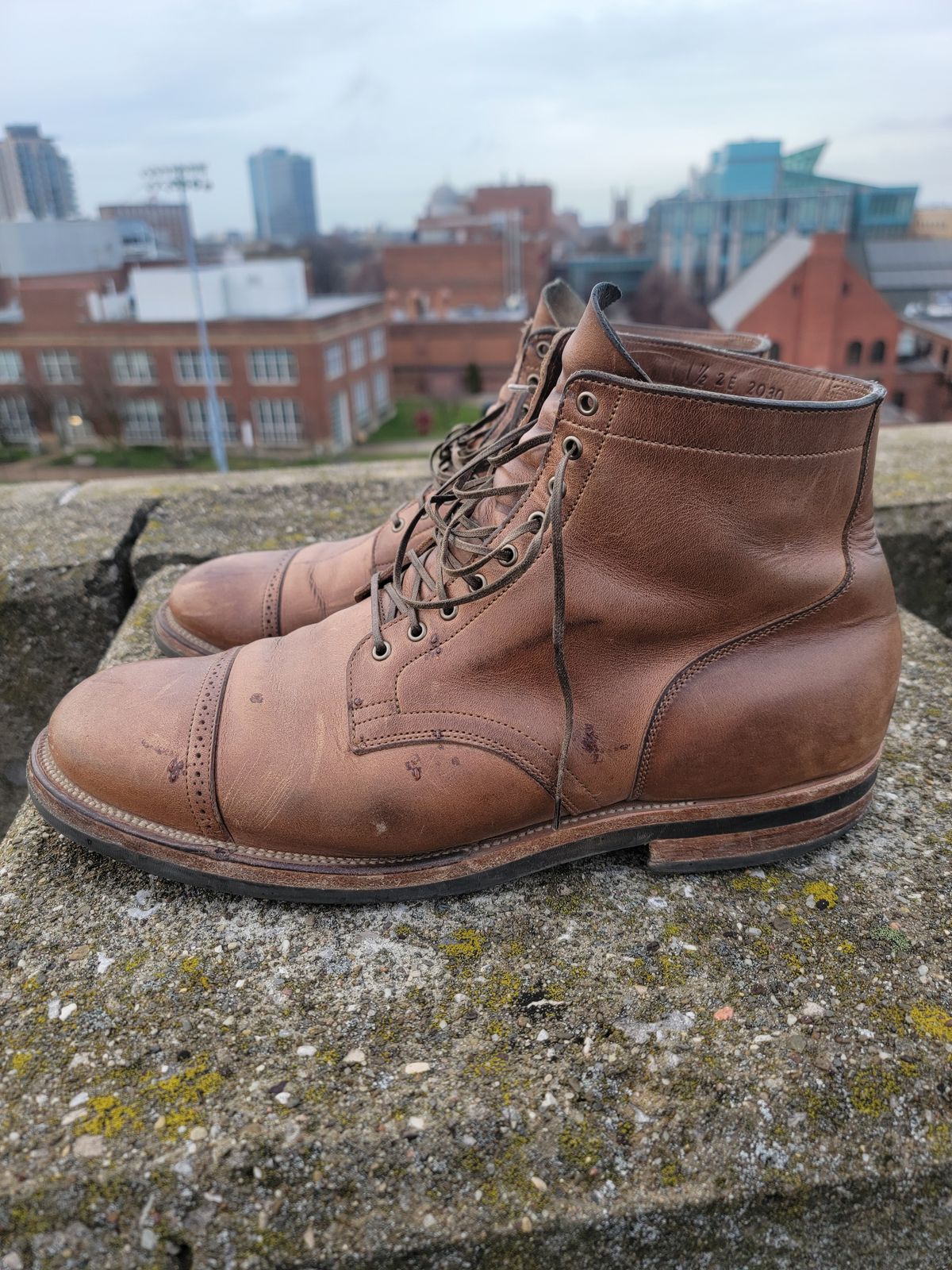 Photo by tempesttost on March 6, 2024 of the Viberg Service Boot BCT in Horween Natural Chromexcel.