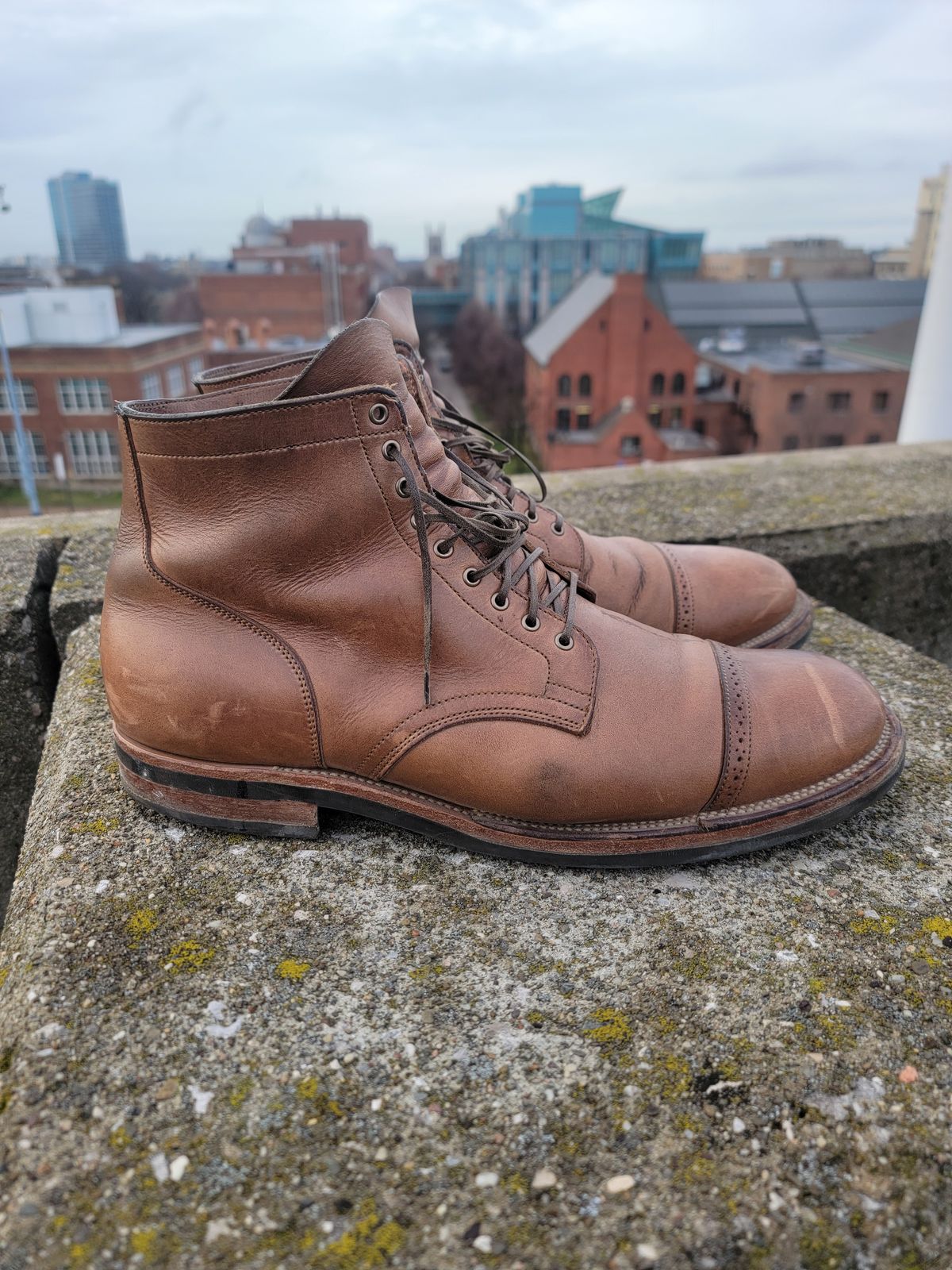 Photo by tempesttost on March 6, 2024 of the Viberg Service Boot BCT in Horween Natural Chromexcel.