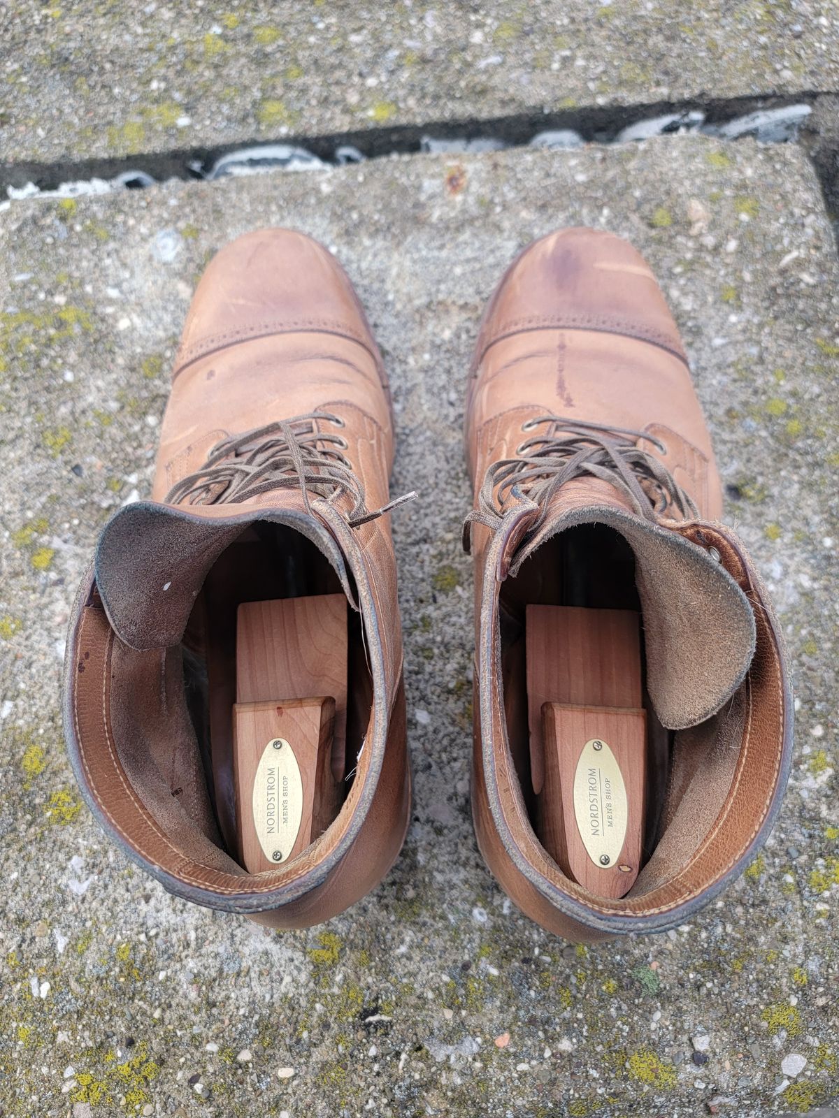 Photo by tempesttost on March 6, 2024 of the Viberg Service Boot BCT in Horween Natural Chromexcel.