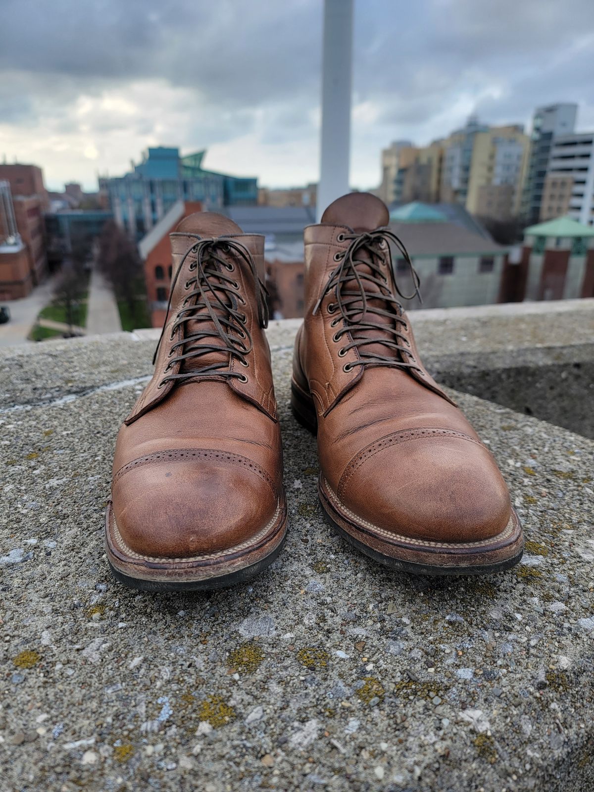 Photo by tempesttost on April 6, 2024 of the Viberg Service Boot BCT in Horween Natural Chromexcel.