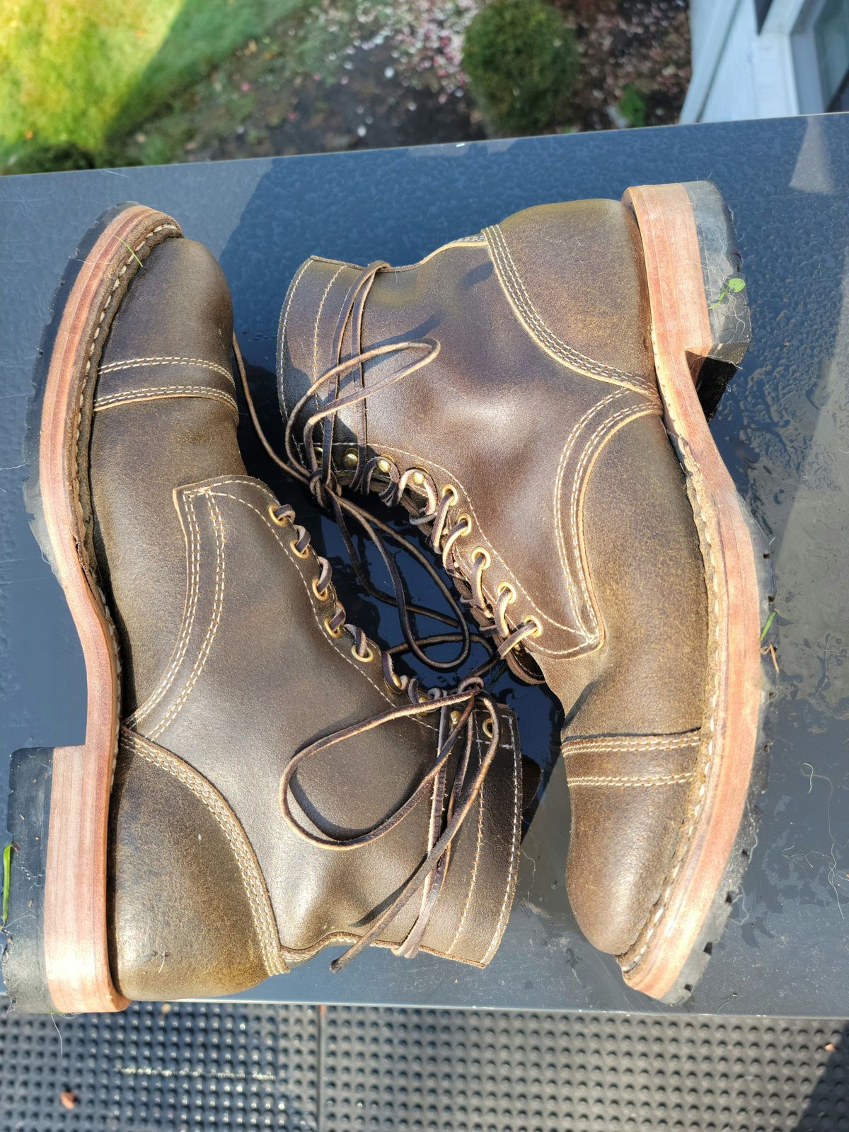 Photo by tempesttost on November 2, 2022 of the White's MP-Sherman Toe Cap in Horween Olive Waxed Flesh.