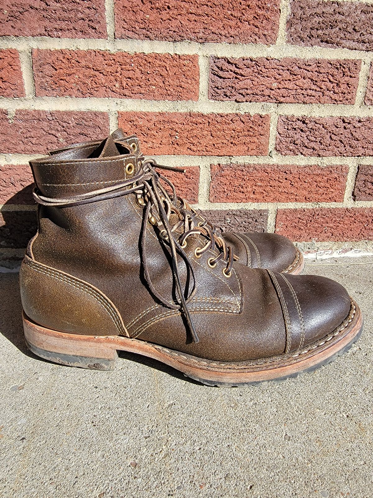 Photo by tempesttost on March 5, 2023 of the White's MP-Sherman Toe Cap in Horween Olive Waxed Flesh.