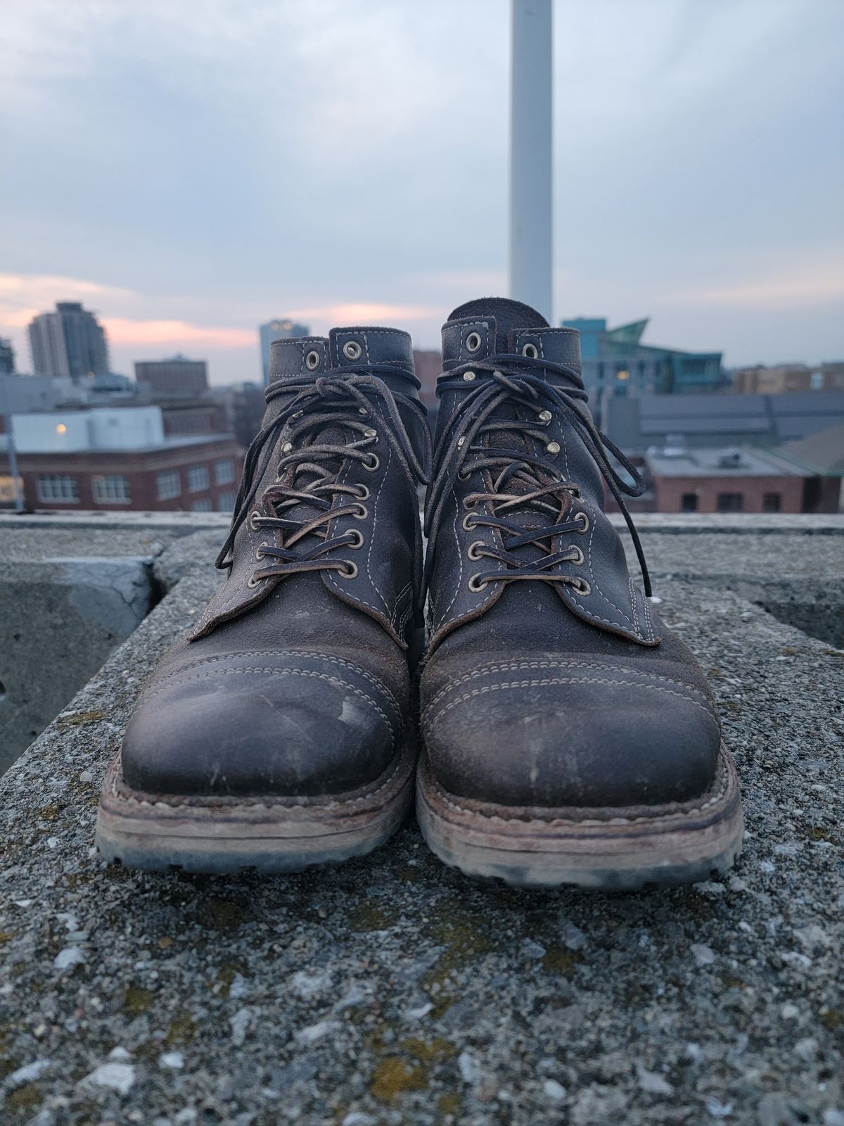 Photo by tempesttost on April 5, 2023 of the White's MP-Sherman Toe Cap in Horween Olive Waxed Flesh.