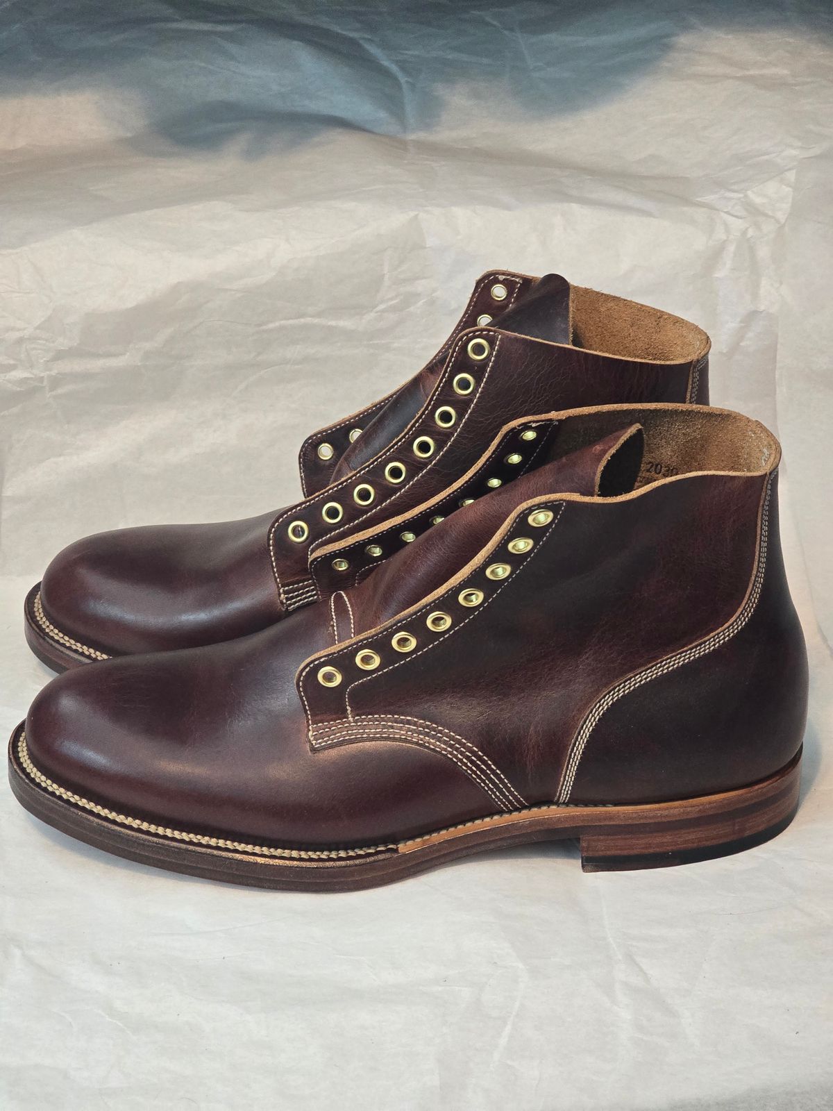 Photo by tempesttost on October 3, 2025 of the Viberg Boondocker in Brown Nut Cypress.