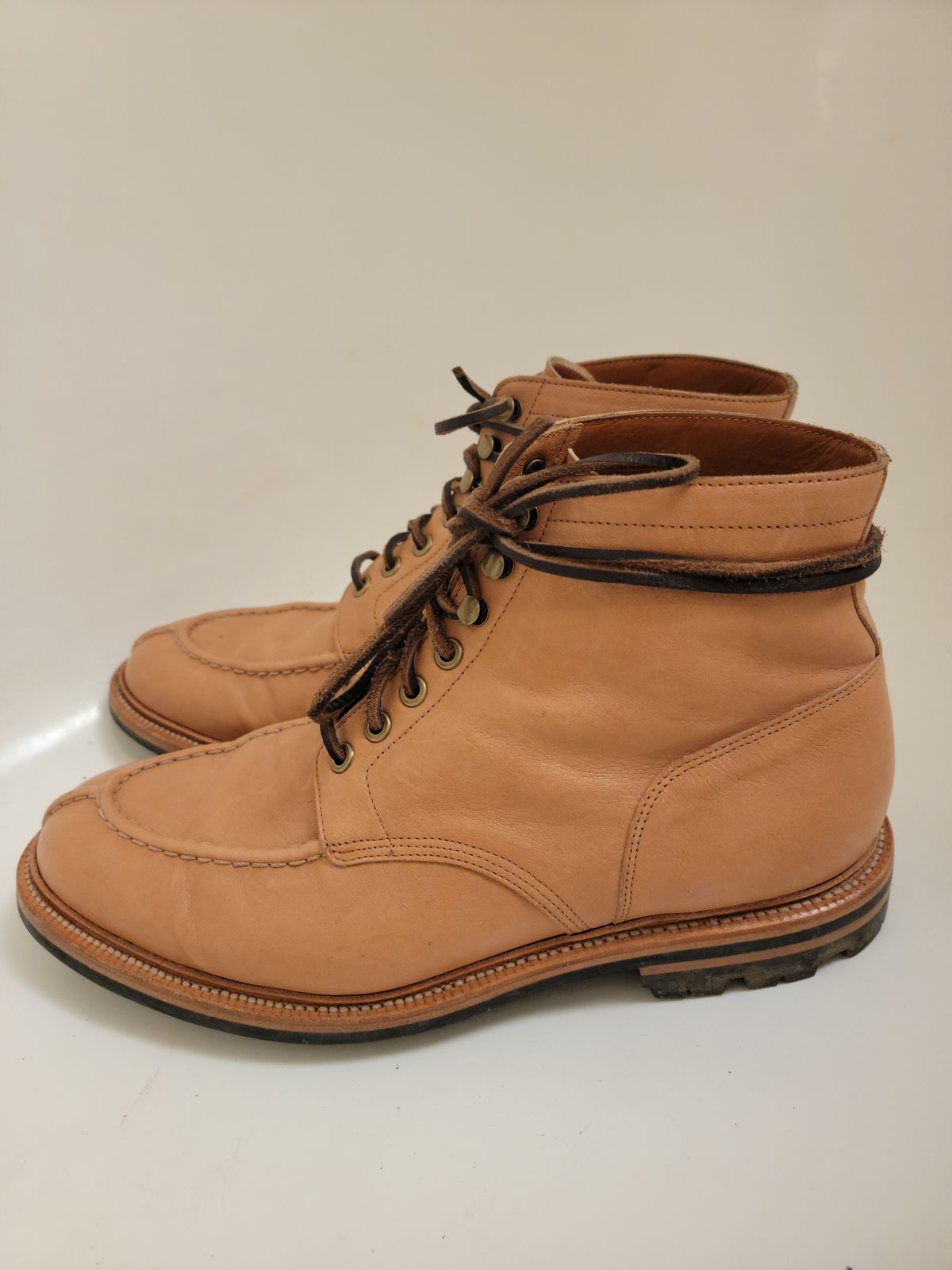 Photo by tempesttost on December 6, 2022 of the Grant Stone Ottawa Boot in Incas Natural Kangaroo.