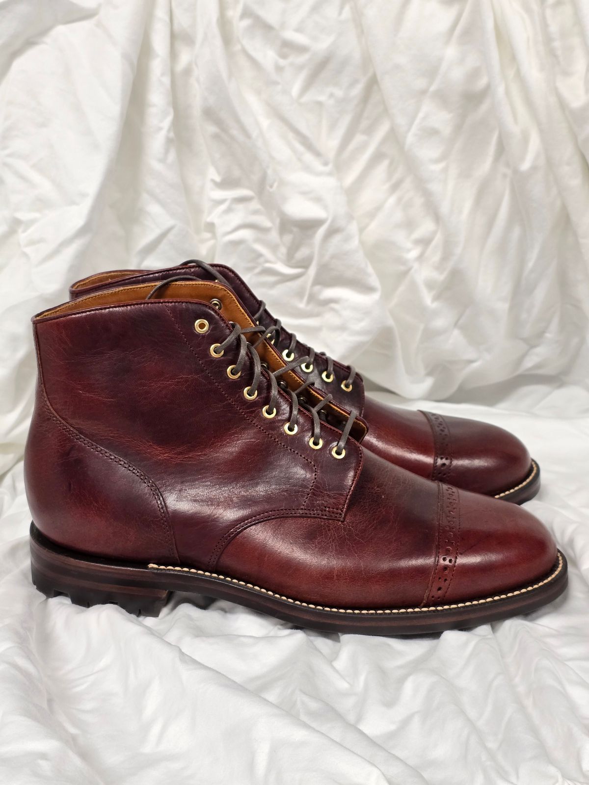 Photo by tempesttost on October 8, 2024 of the Grant Stone Garrison Boot in Gallun Red Denali Stag.