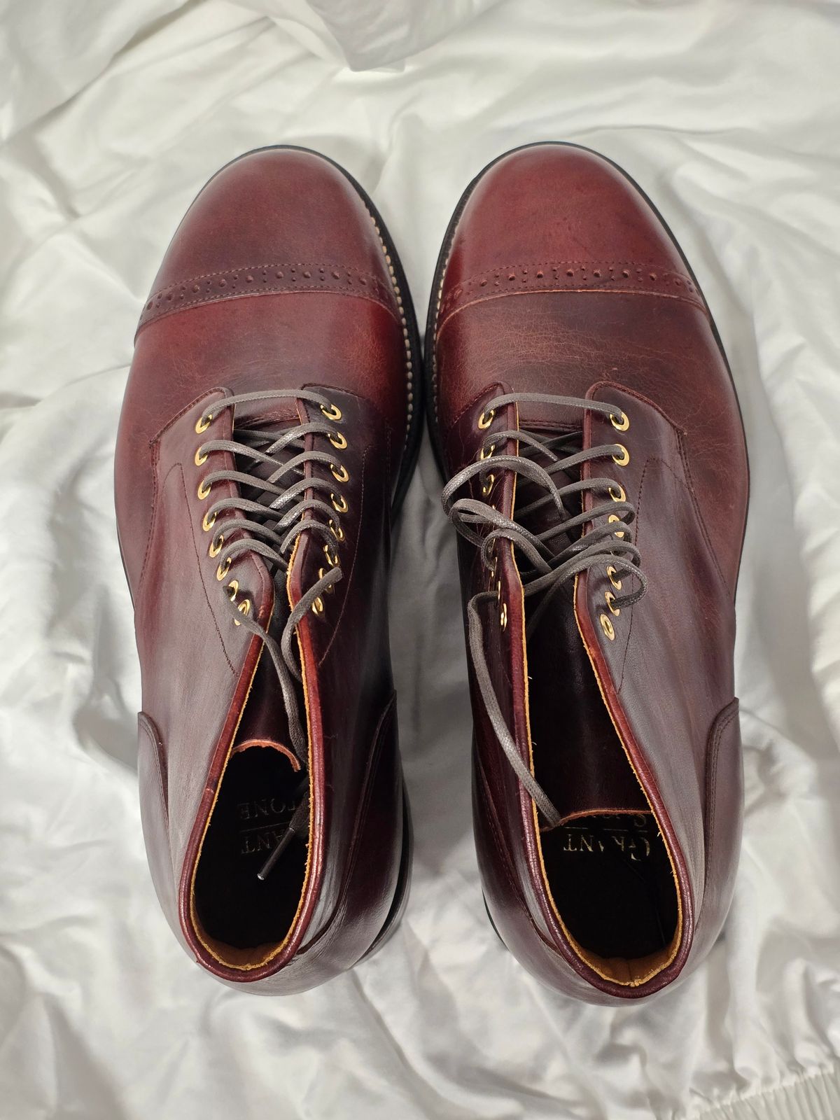 Photo by tempesttost on October 8, 2024 of the Grant Stone Garrison Boot in Gallun Red Denali Stag.
