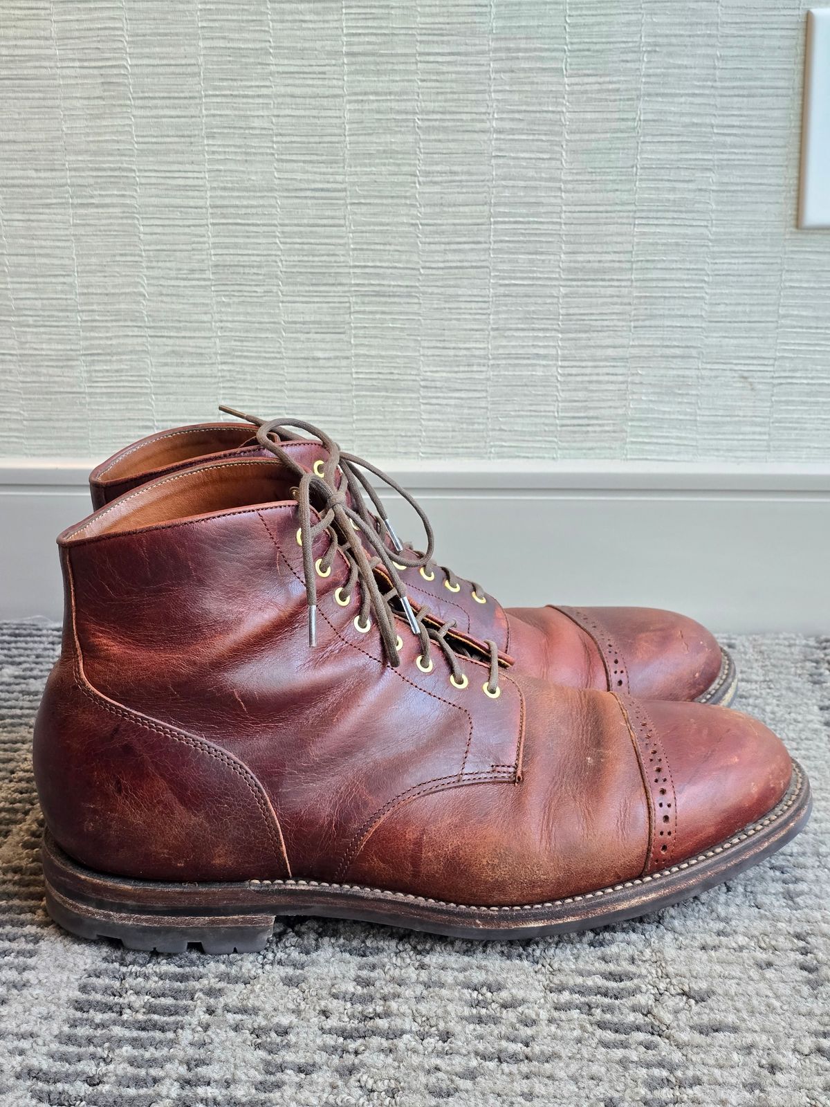 Photo by tempesttost on March 2, 2025 of the Grant Stone Garrison Boot in Gallun Red Denali Stag.
