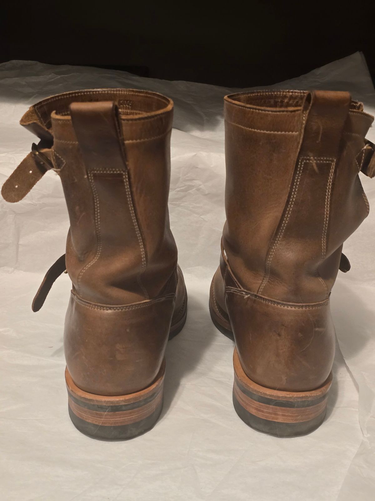 Photo by tempesttost on October 6, 2025 of the Viberg Engineer in Horween Natural Chromexcel.