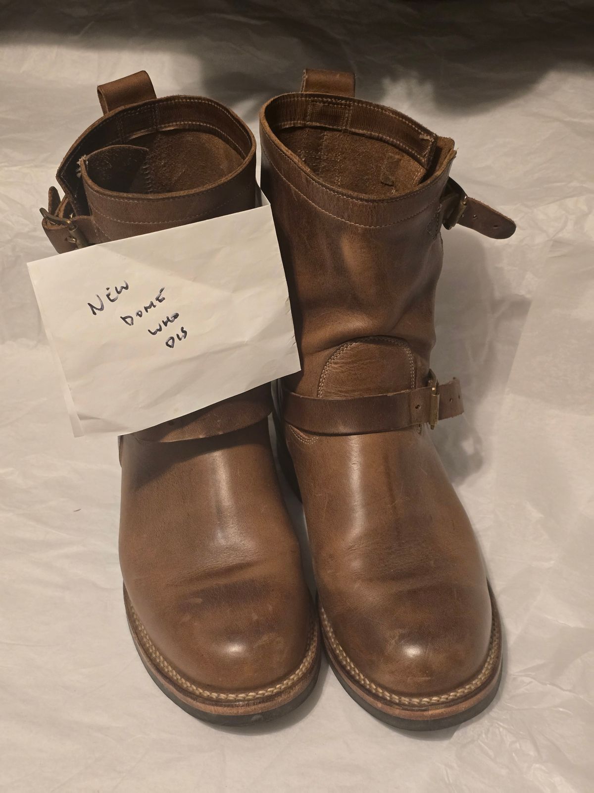 Photo by tempesttost on October 6, 2025 of the Viberg Engineer in Horween Natural Chromexcel.