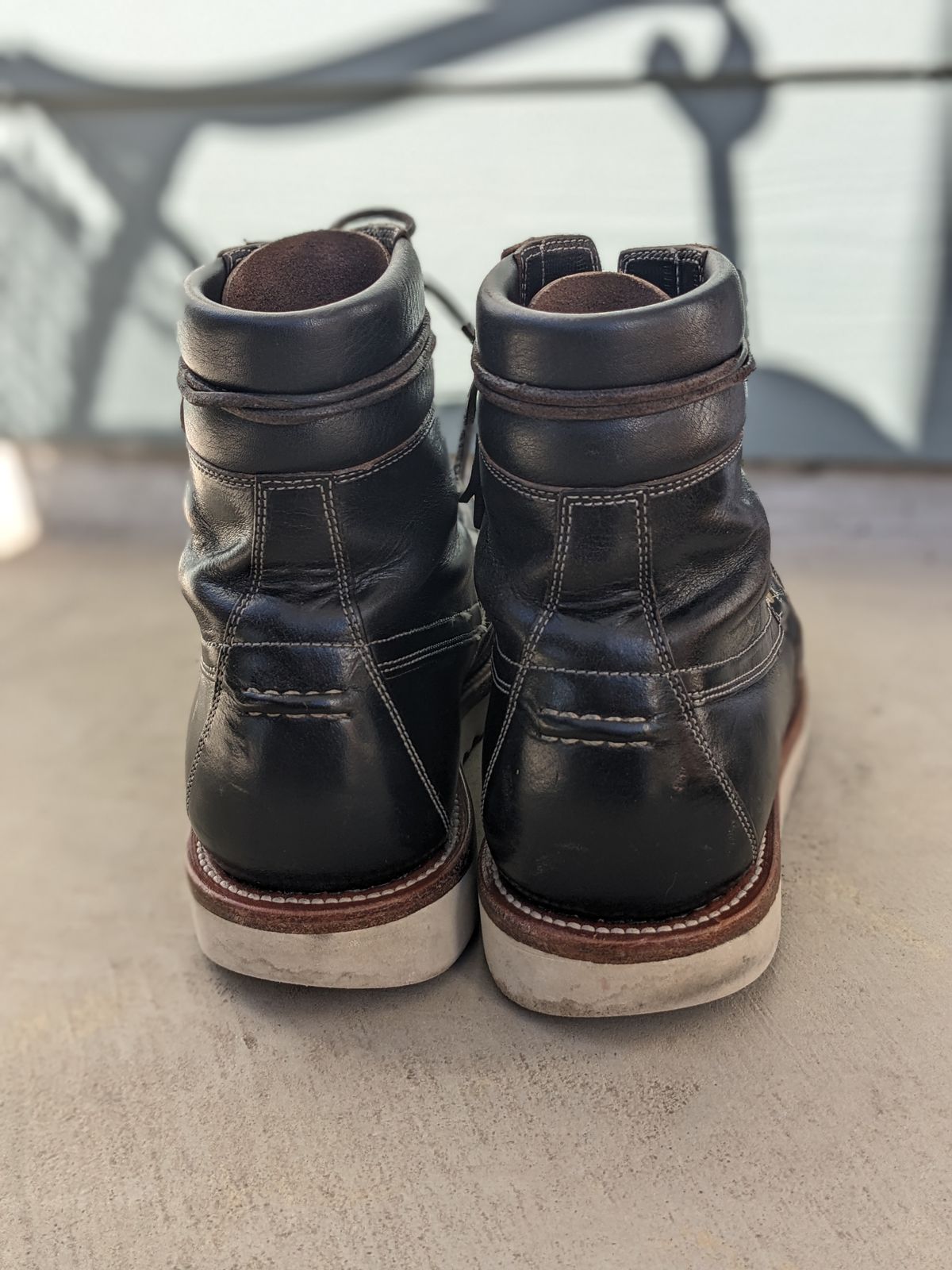 Photo by sunnypizzle on February 2, 2025 of the Grant Stone Field Boot in Horween Black Chromexcel.