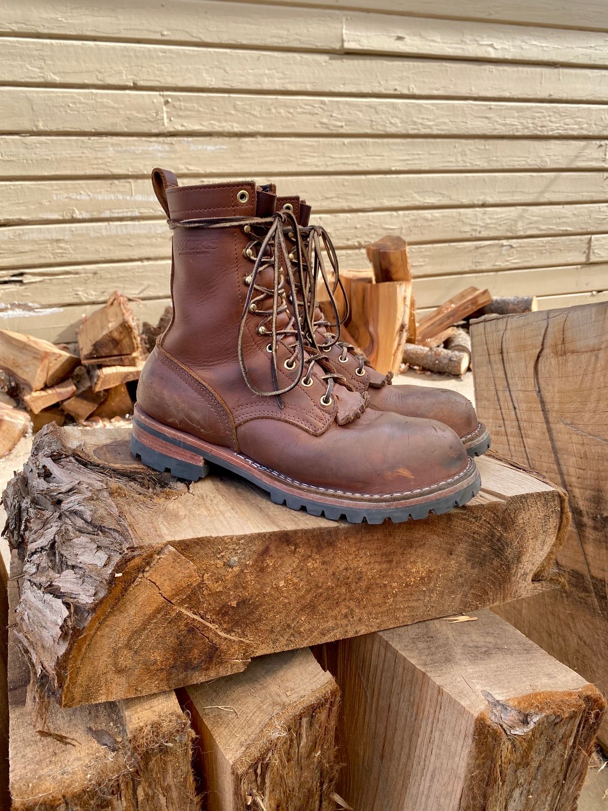 Photo by whiskey.bootlaces on November 4, 2023 of the Nicks BuilderPro in Seidel 1964 Brown.