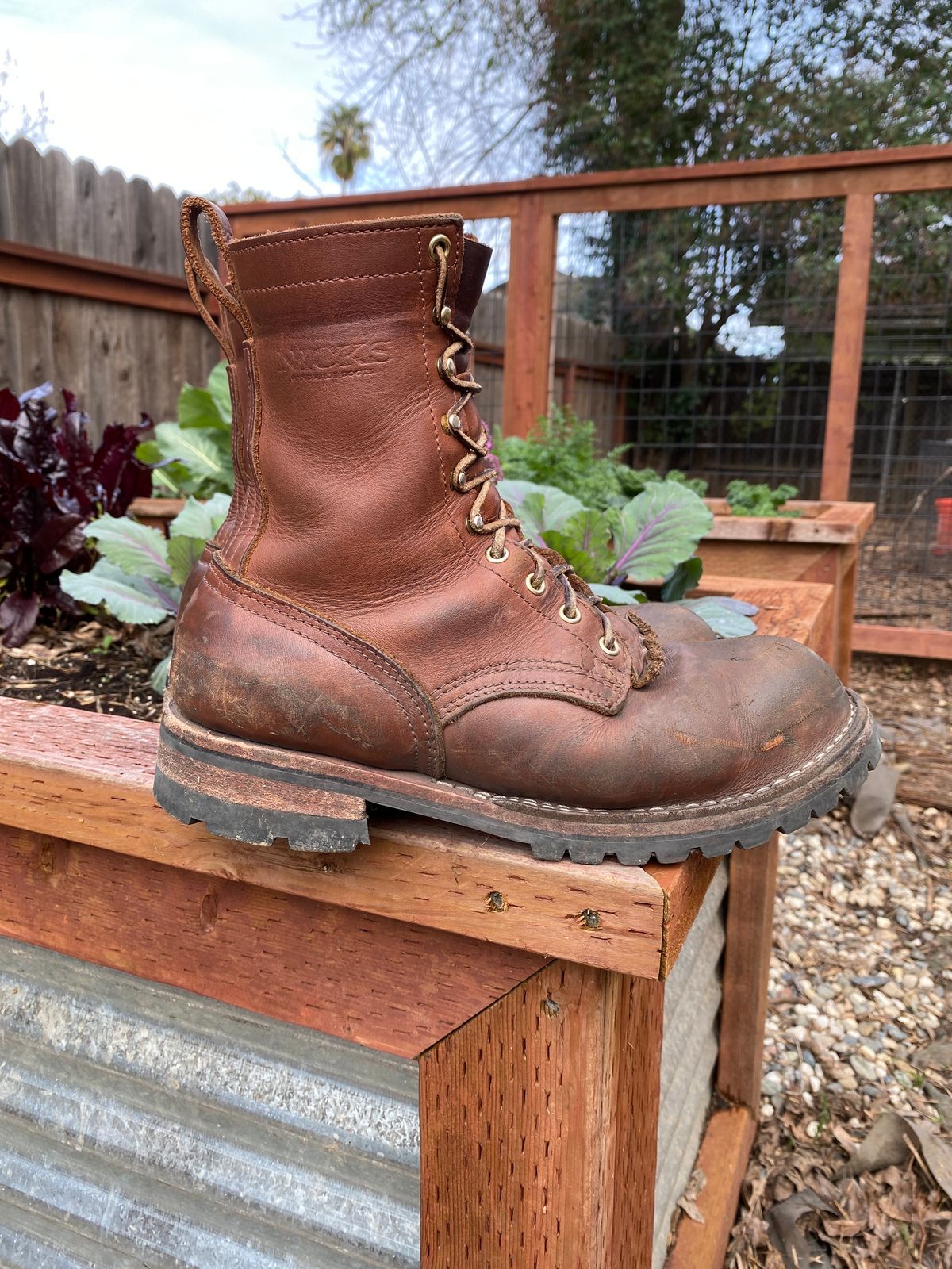 Photo by whiskey.bootlaces on February 3, 2024 of the Nicks BuilderPro in Seidel 1964 Brown.