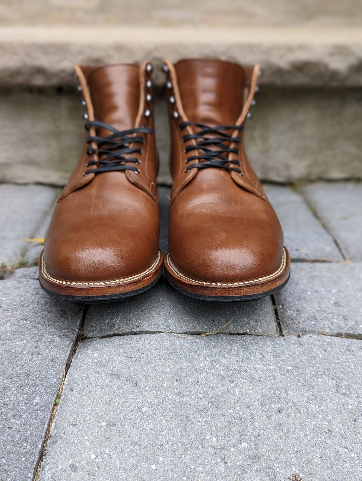 Photo by Nonbread on October 1, 2022 of the Viberg Service Boot in Maryam Moss Horsebutt.