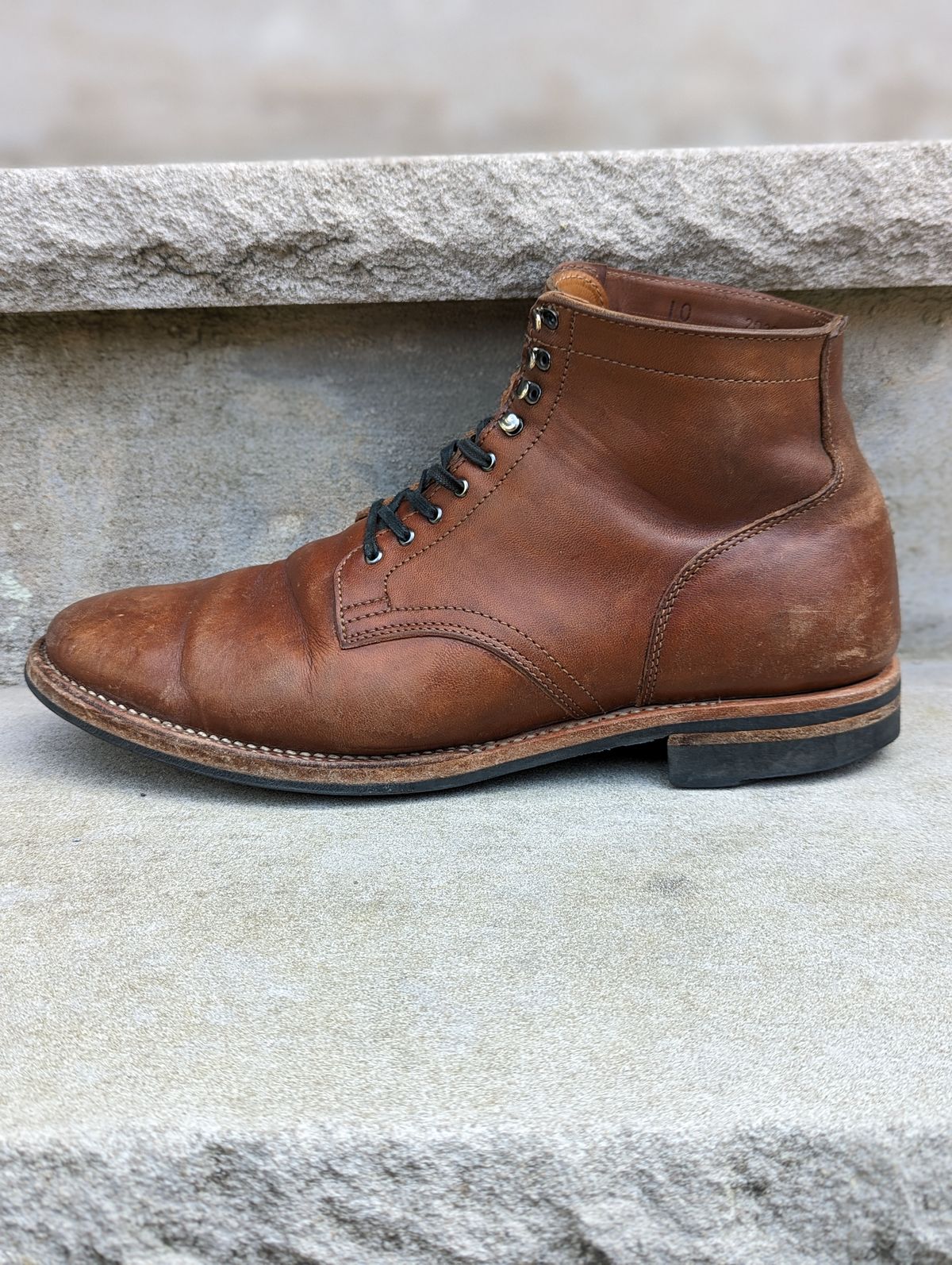 Photo by Nonbread on February 4, 2023 of the Viberg Service Boot in Maryam Moss Horsebutt.
