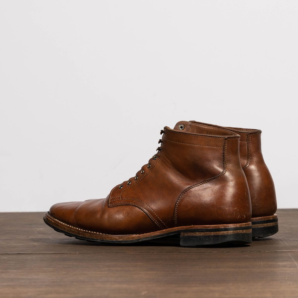 Photo by Nonbread on April 2, 2023 of the Viberg Service Boot in Maryam Moss Horsebutt.