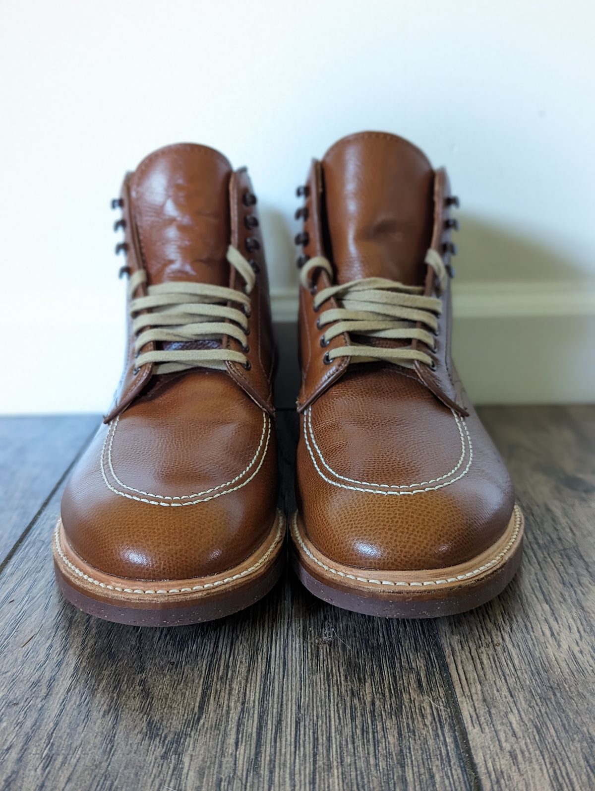 Photo by Nonbread on October 1, 2023 of the Alden Indy Boot in D'Annonay Tan Alpine Grain Calf.