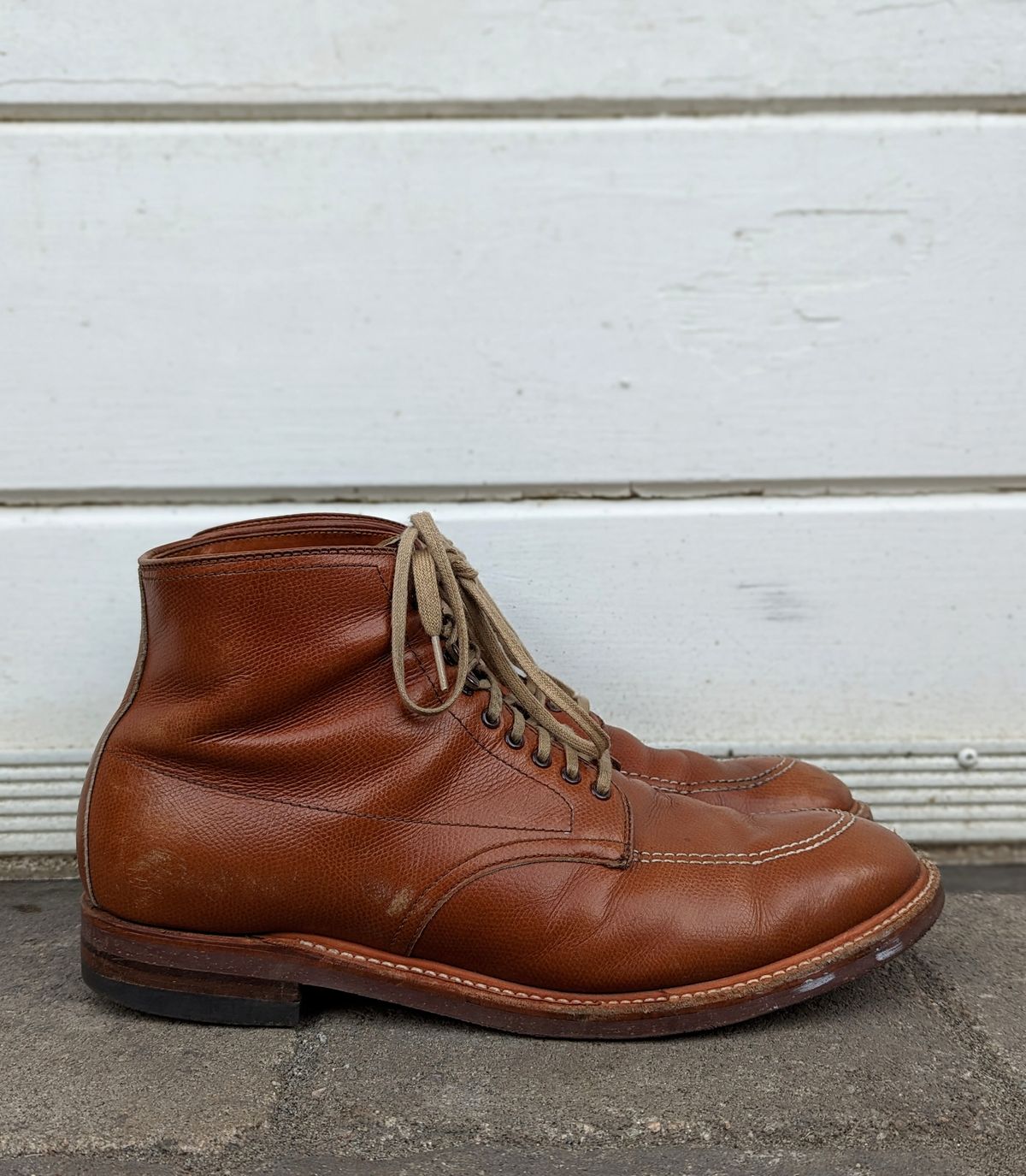 Photo by Nonbread on January 6, 2024 of the Alden Indy Boot in D'Annonay Tan Alpine Grain Calf.