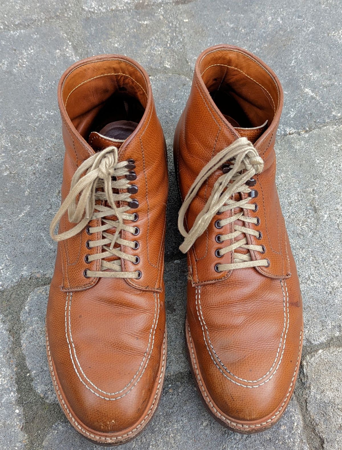 Photo by Nonbread on January 6, 2024 of the Alden Indy Boot in D'Annonay Tan Alpine Grain Calf.