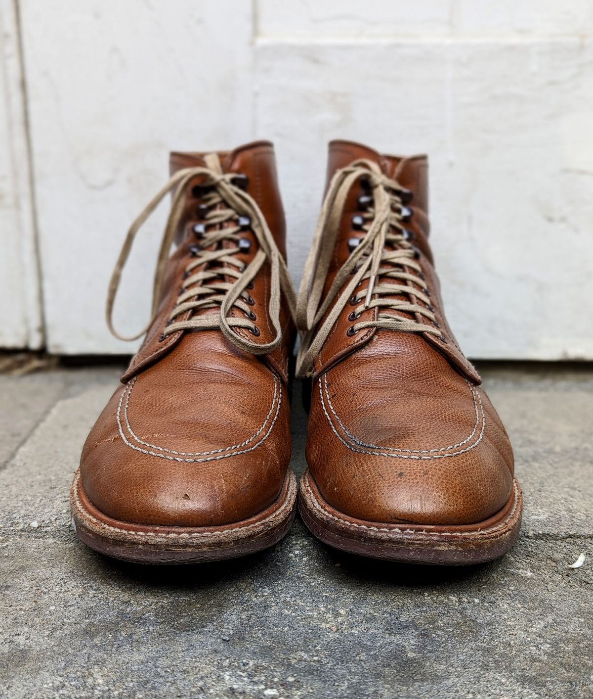 Photo by Nonbread on April 6, 2024 of the Alden Indy Boot in D'Annonay Tan Alpine Grain Calf.
