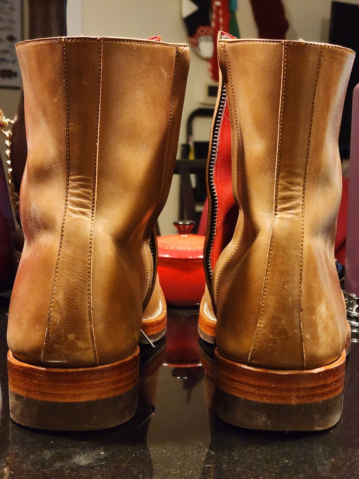 Photo by sasquatch on January 4, 2023 of the Benzein The Stride Side Zip Boots in Maryam Toscanello Horsebutt.