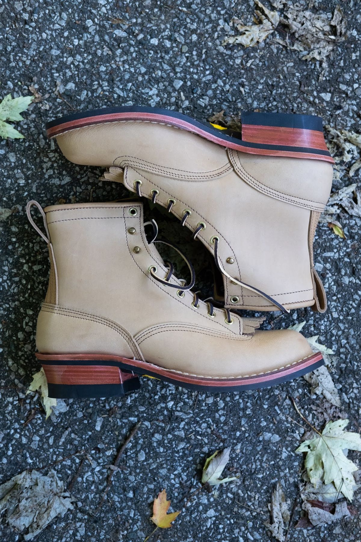 Photo by Homer346 on October 1, 2022 of the Nicks Lace To Toe in Seidel 1964 Tan.