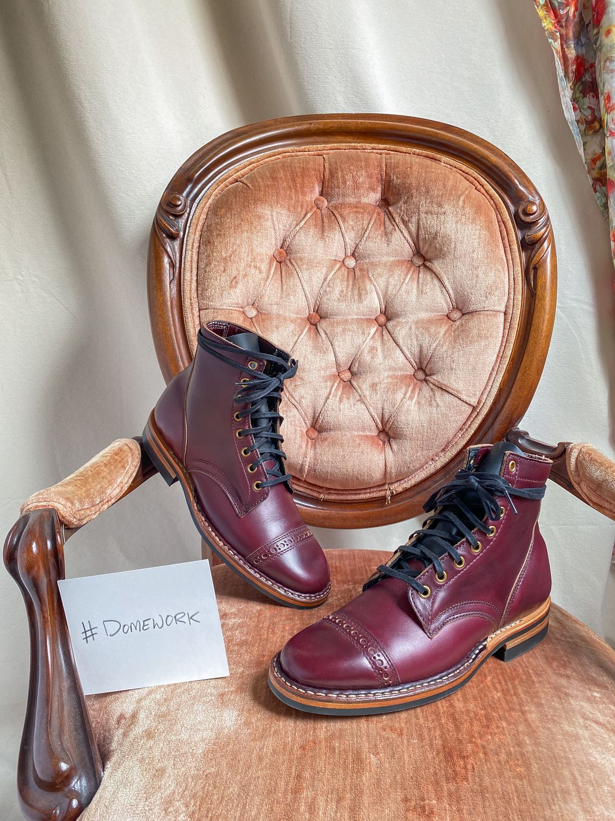 Photo by emilyfurr on October 3, 2022 of the White's MP-M1TC in Horween Color 8 Chromexcel.