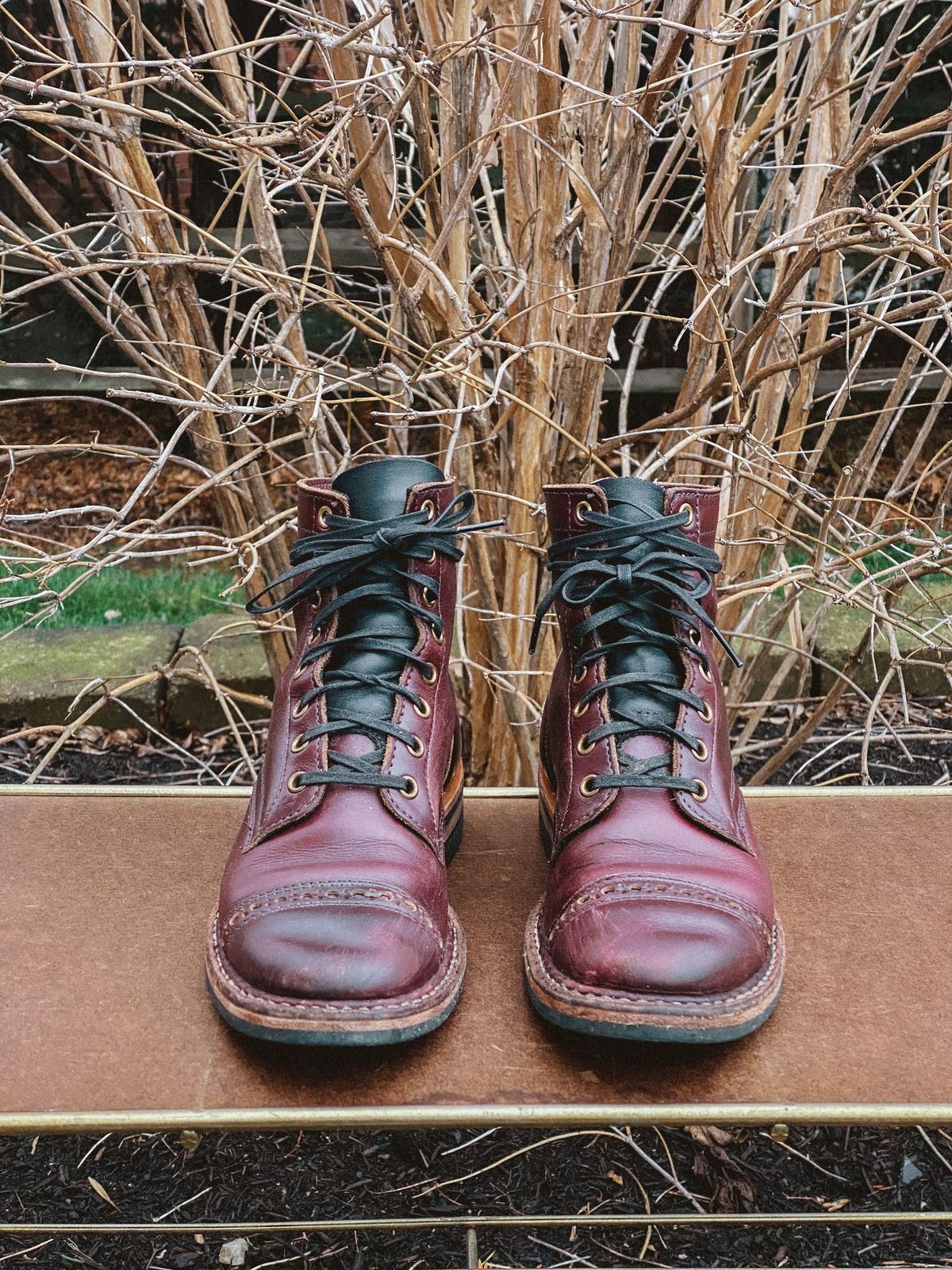 Photo by emilyfurr on January 3, 2023 of the White's MP-M1TC in Horween Color 8 Chromexcel.