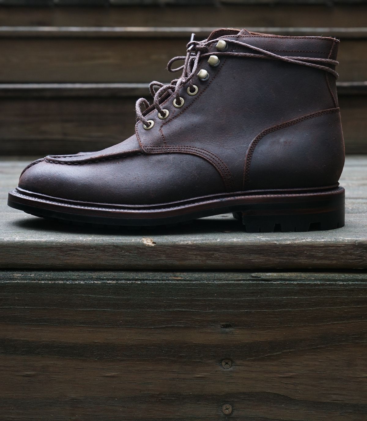Photo by Eazyianish on October 2, 2022 of the Grant Stone Ottawa Boot in C.F. Stead Tobacco Waxy Commander Suede.