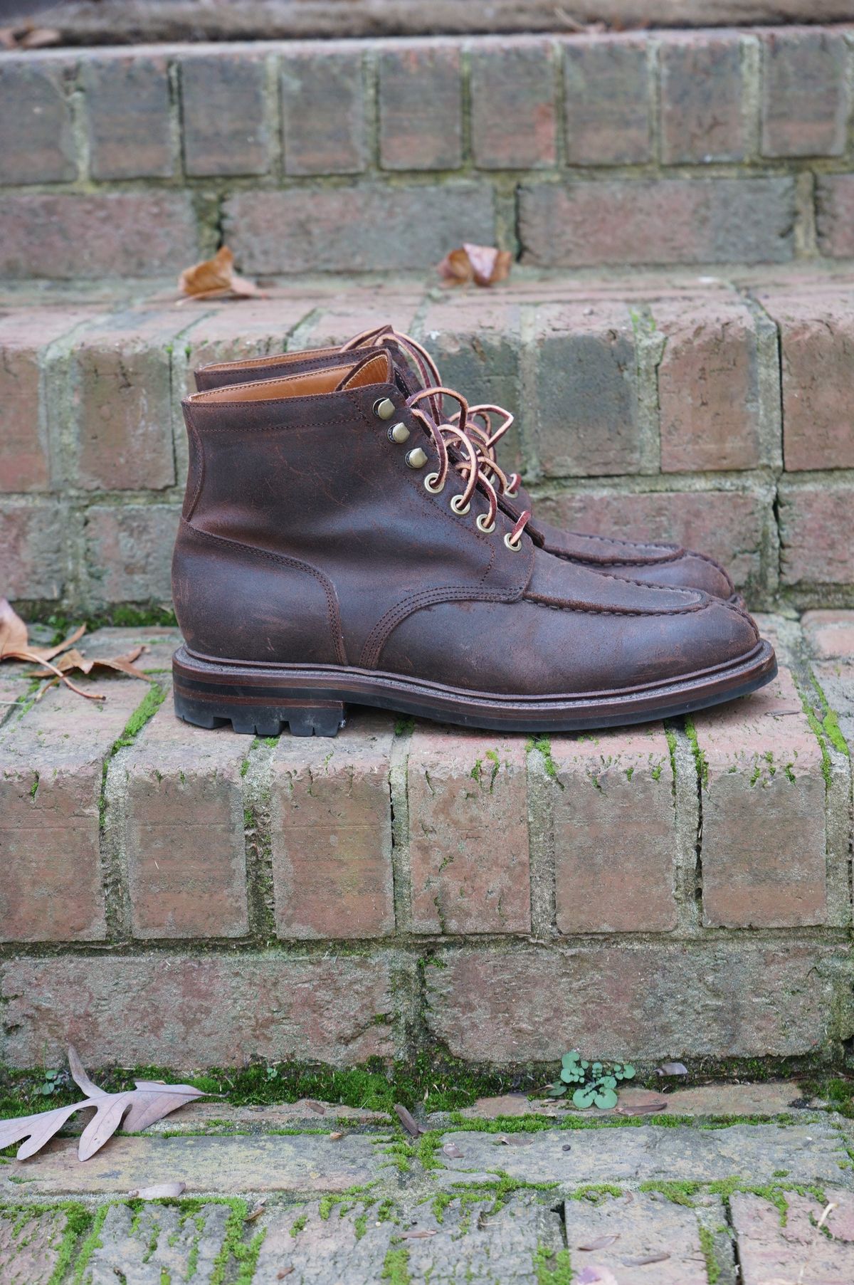 Photo by Eazyianish on December 5, 2022 of the Grant Stone Ottawa Boot in C.F. Stead Tobacco Waxy Commander Suede.
