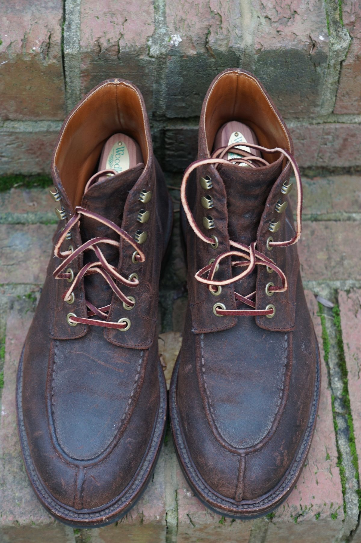 Photo by Eazyianish on December 5, 2022 of the Grant Stone Ottawa Boot in C.F. Stead Tobacco Waxy Commander Suede.