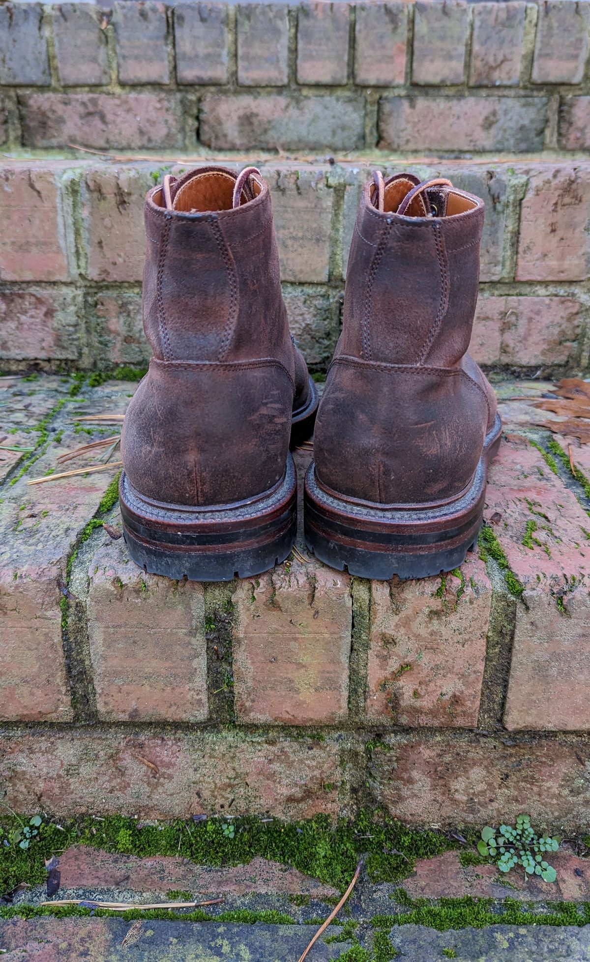 Photo by Eazyianish on January 5, 2023 of the Grant Stone Ottawa Boot in C.F. Stead Tobacco Waxy Commander Suede.