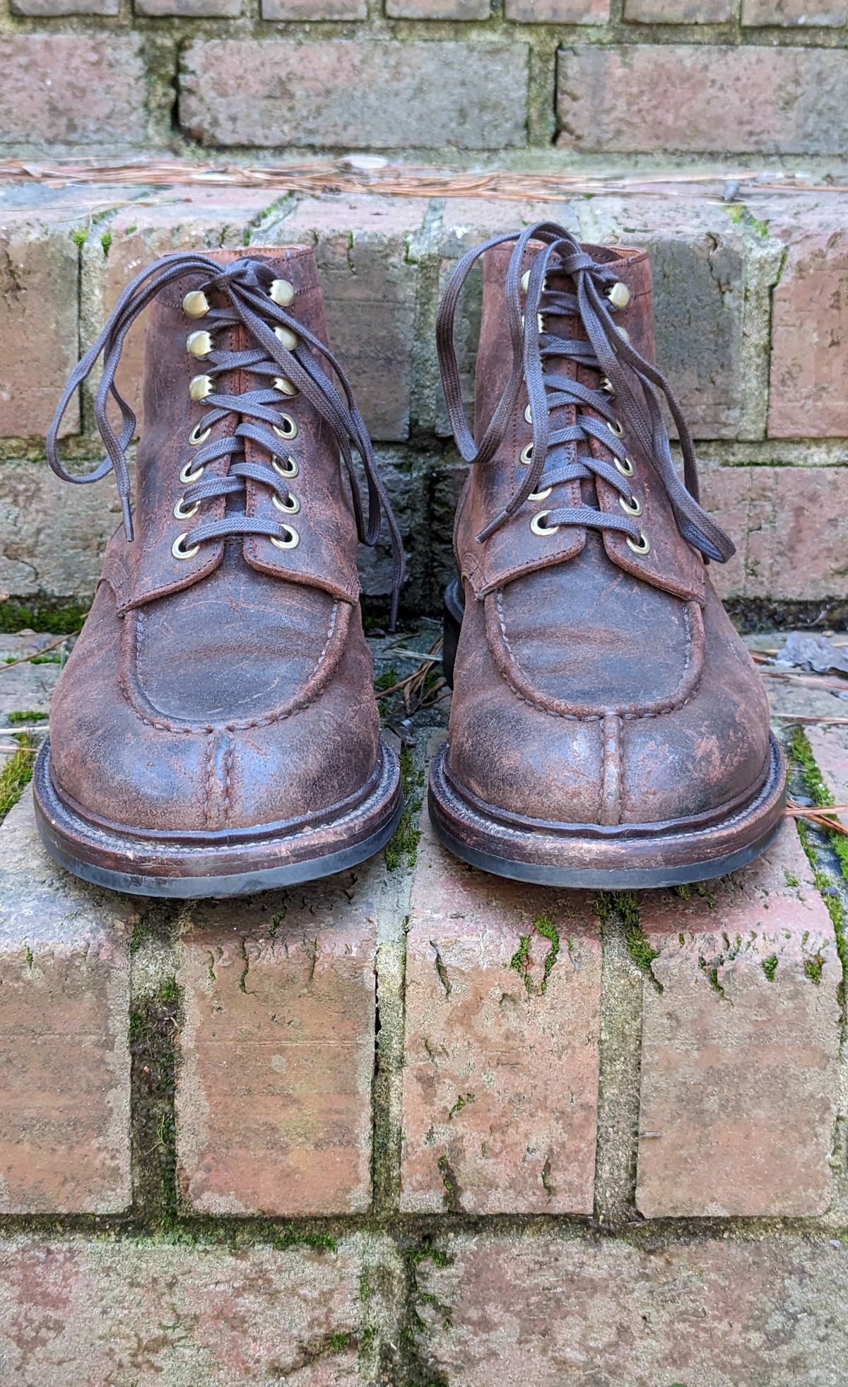 Photo by Eazyianish on February 3, 2023 of the Grant Stone Ottawa Boot in C.F. Stead Tobacco Waxy Commander Suede.