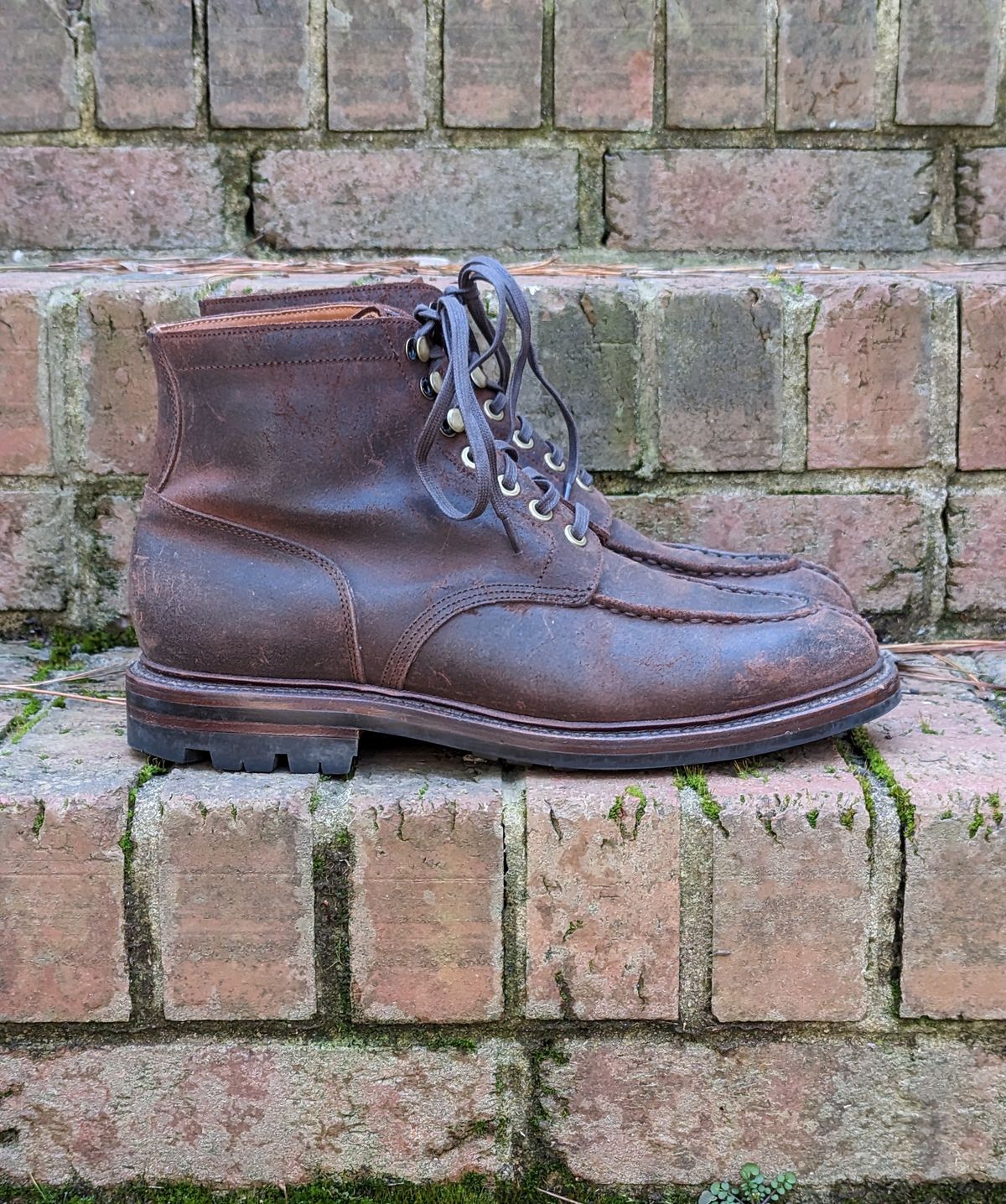 Photo by Eazyianish on February 3, 2023 of the Grant Stone Ottawa Boot in C.F. Stead Tobacco Waxy Commander Suede.