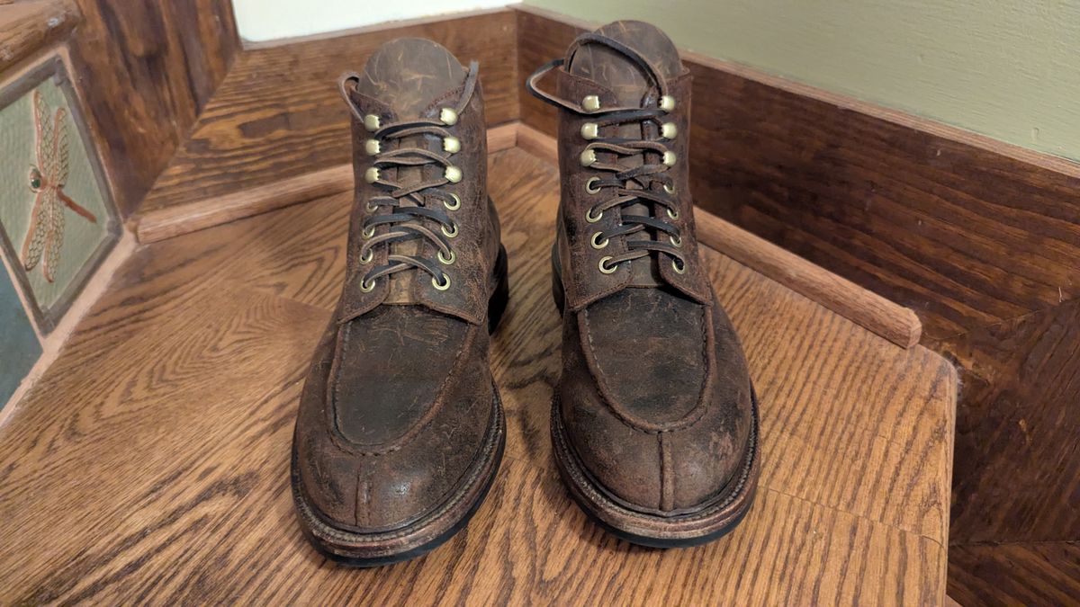 Photo by Eazyianish on December 7, 2025 of the Grant Stone Ottawa Boot in C.F. Stead Tobacco Waxy Commander Suede.