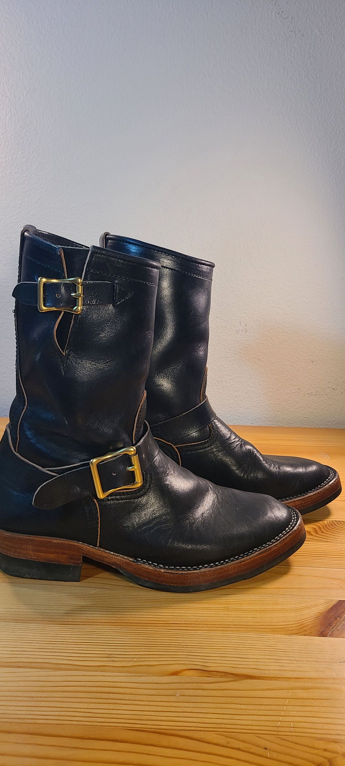 Photo by 2313499 on November 2, 2021 of the Benzein The Keeper Engineer Boot in Maryam Black Horsebutt.