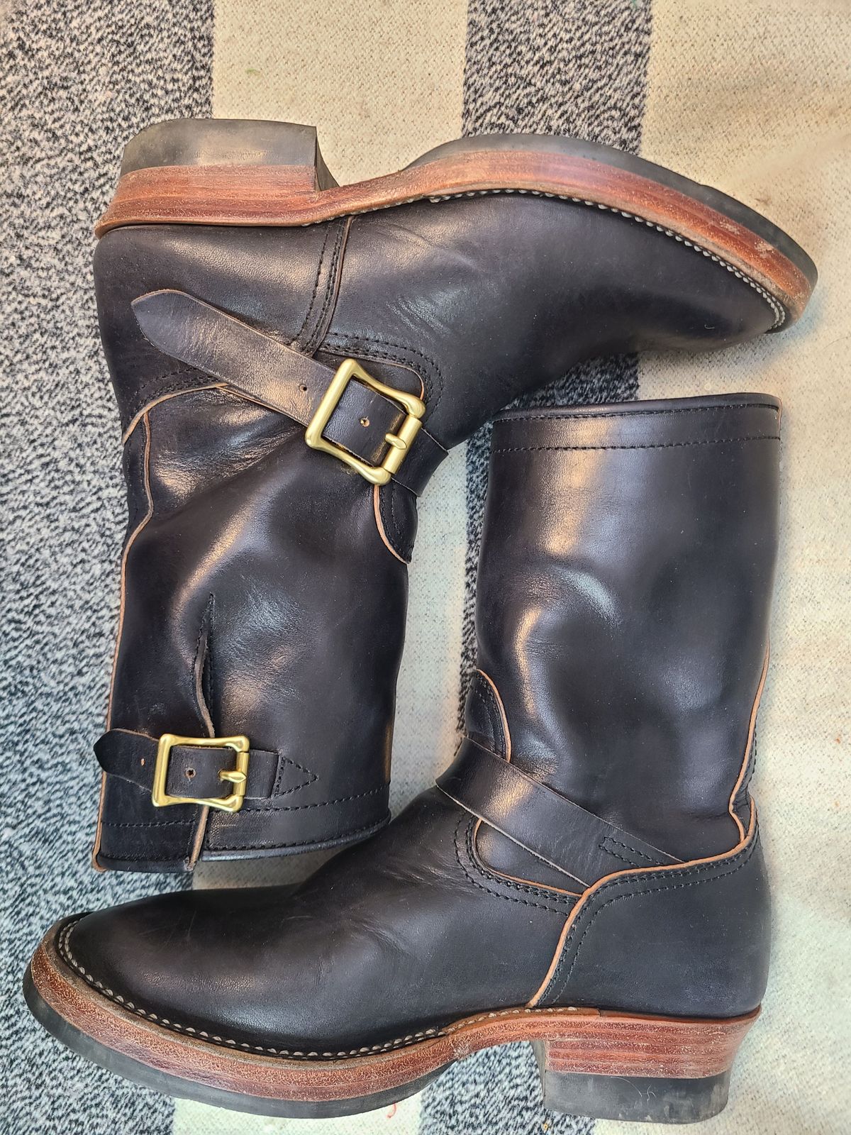 Photo by 2313499 on February 3, 2022 of the Benzein The Keeper Engineer Boot in Maryam Black Horsebutt.
