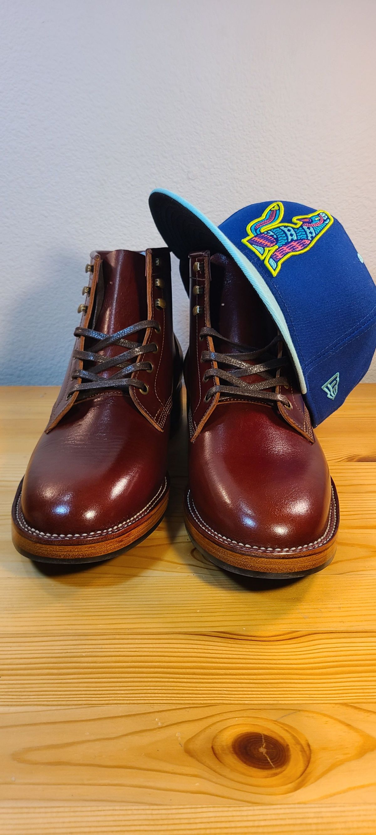 Photo by 2313499 on November 2, 2021 of the Midas Service Boot in Shinki Burgundy Oiled Horsebutt.
