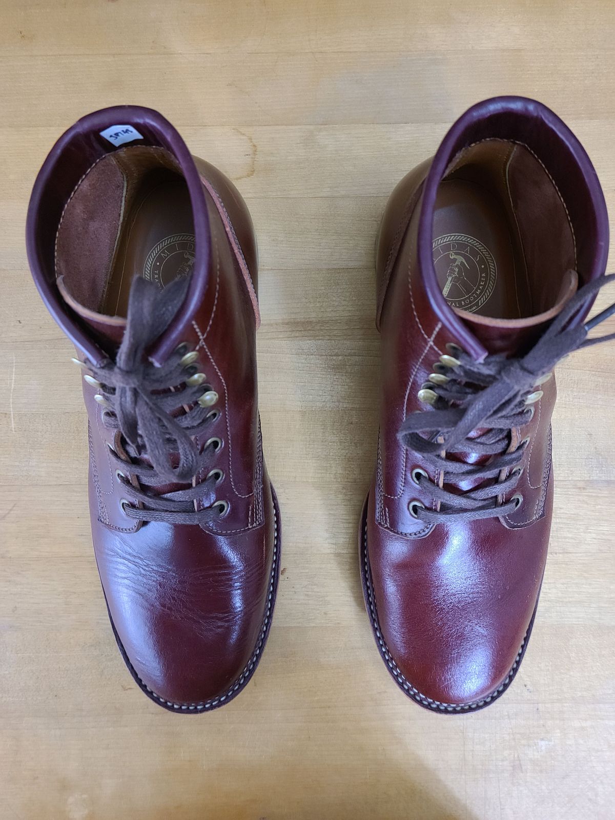 Photo by 2313499 on December 4, 2021 of the Midas Service Boot in Shinki Burgundy Oiled Horsebutt.
