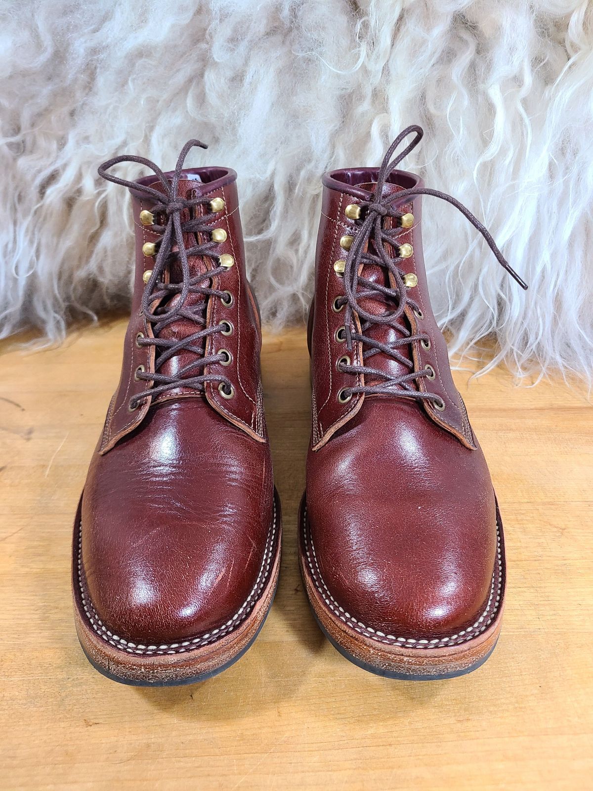 Photo by 2313499 on January 3, 2022 of the Midas Service Boot in Shinki Burgundy Oiled Horsebutt.