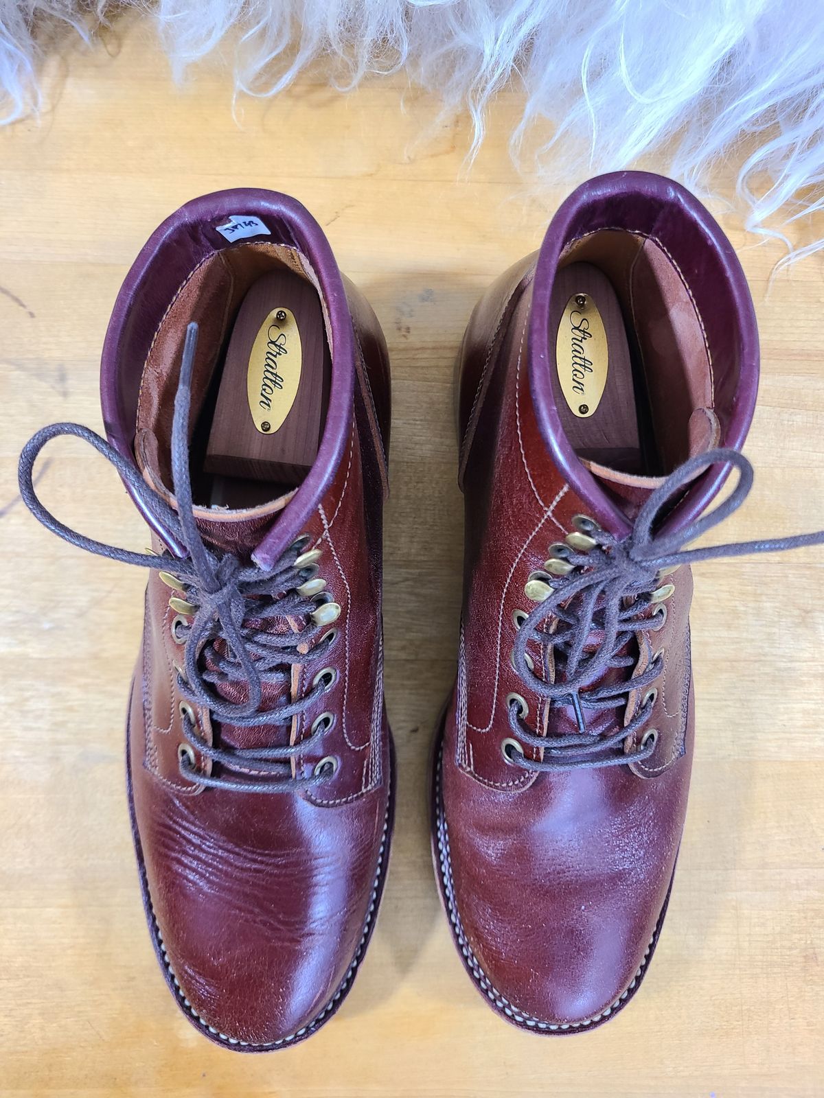 Photo by 2313499 on January 3, 2022 of the Midas Service Boot in Shinki Burgundy Oiled Horsebutt.