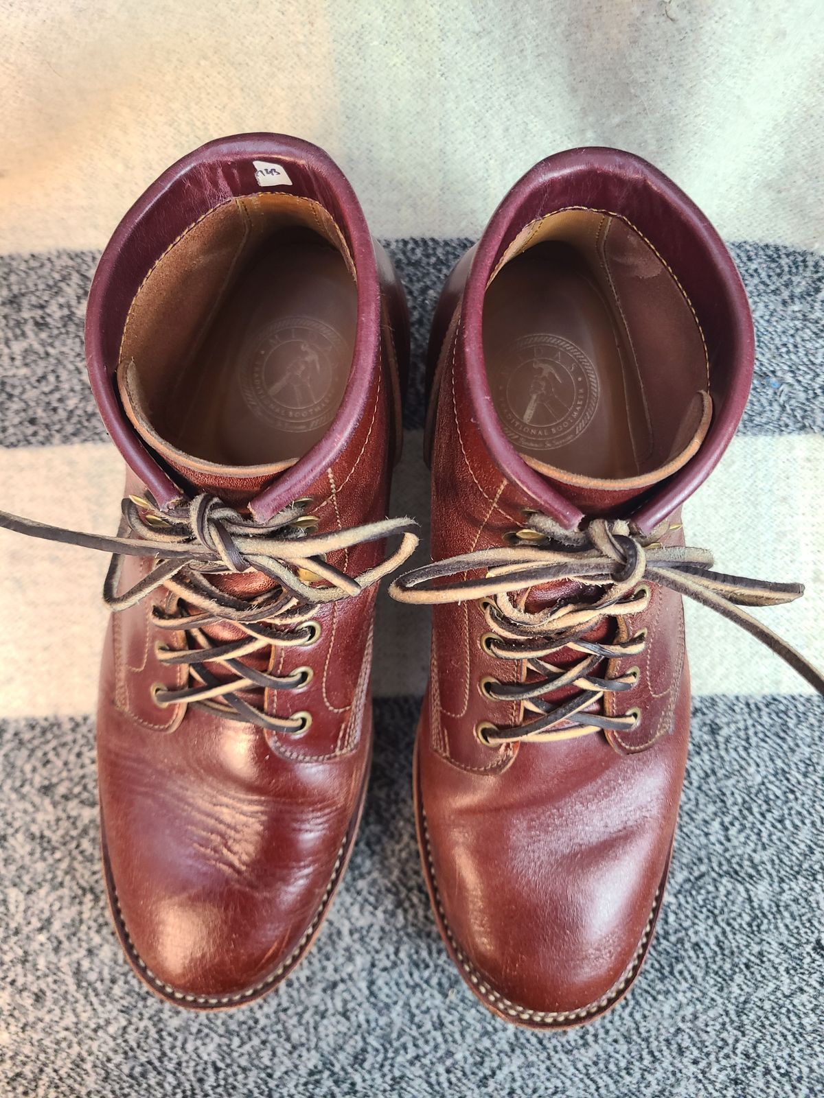 Photo by 2313499 on February 3, 2022 of the Midas Service Boot in Shinki Burgundy Oiled Horsebutt.