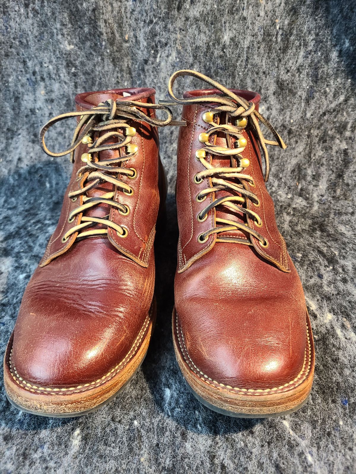 Photo by 2313499 on March 5, 2022 of the Midas Service Boot in Shinki Burgundy Oiled Horsebutt.