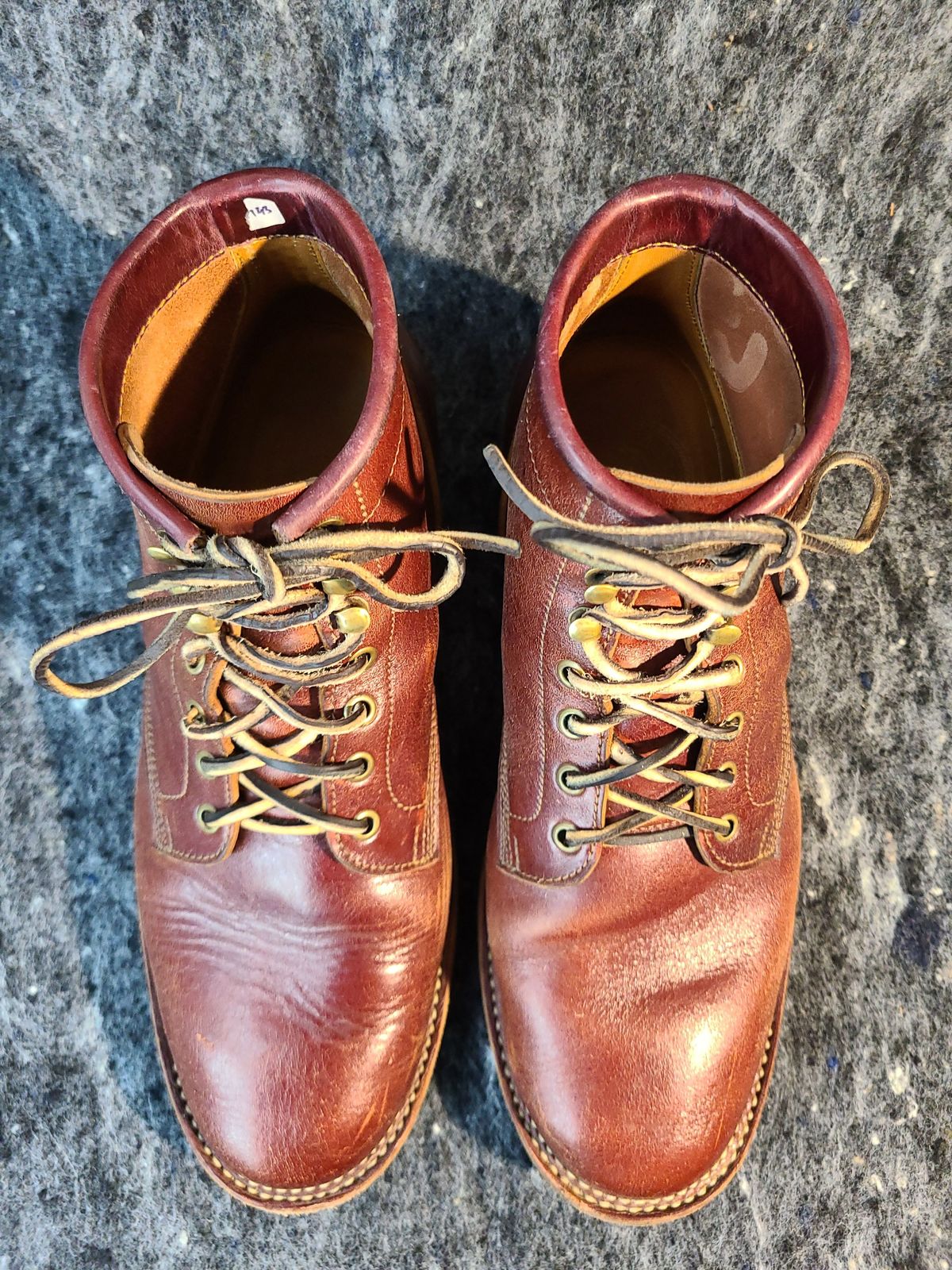 Photo by 2313499 on March 5, 2022 of the Midas Service Boot in Shinki Burgundy Oiled Horsebutt.