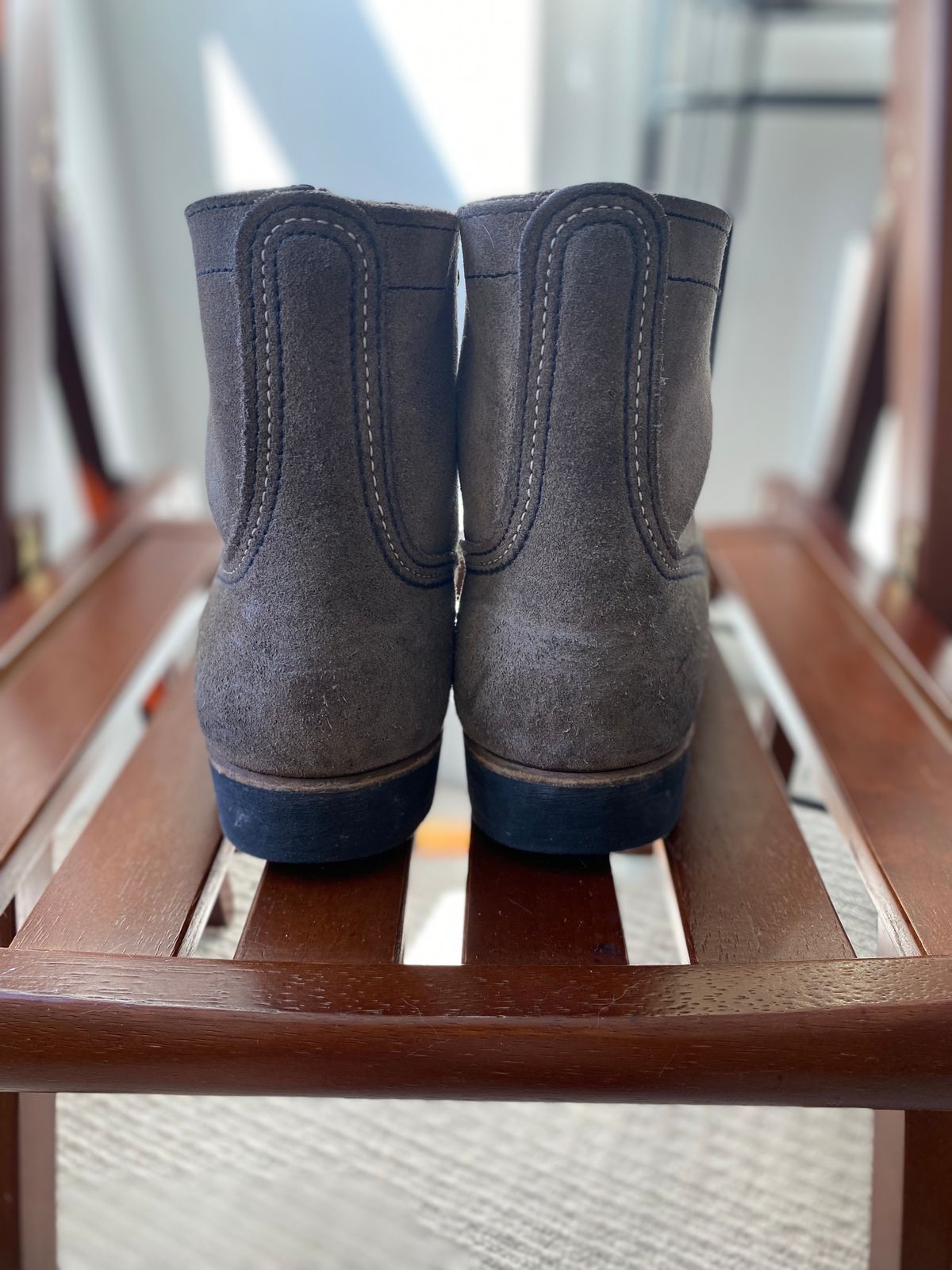 Photo by miguel__dominic on April 2, 2023 of the Red Wing Iron Ranger in S.B. Foot Slate Muleskinner.
