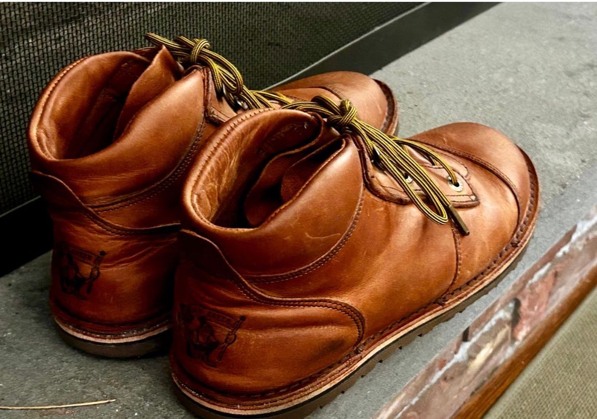 Photo by rattler360 on November 5, 2025 of the Jim Green African Ranger Barefoot Boot in Fudge Crazy Horse.