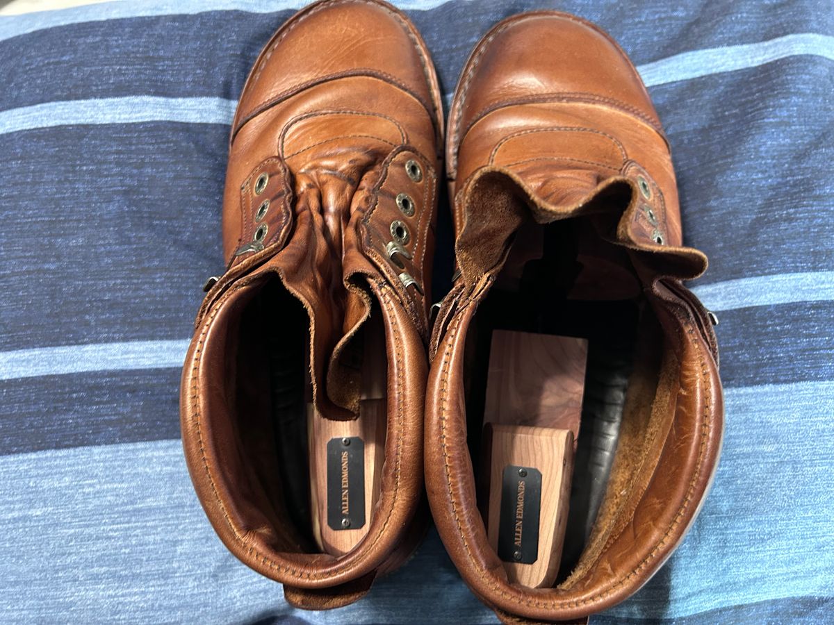 Photo by rattler360 on March 8, 2026 of the Jim Green African Ranger Barefoot Boot in Fudge Crazy Horse.